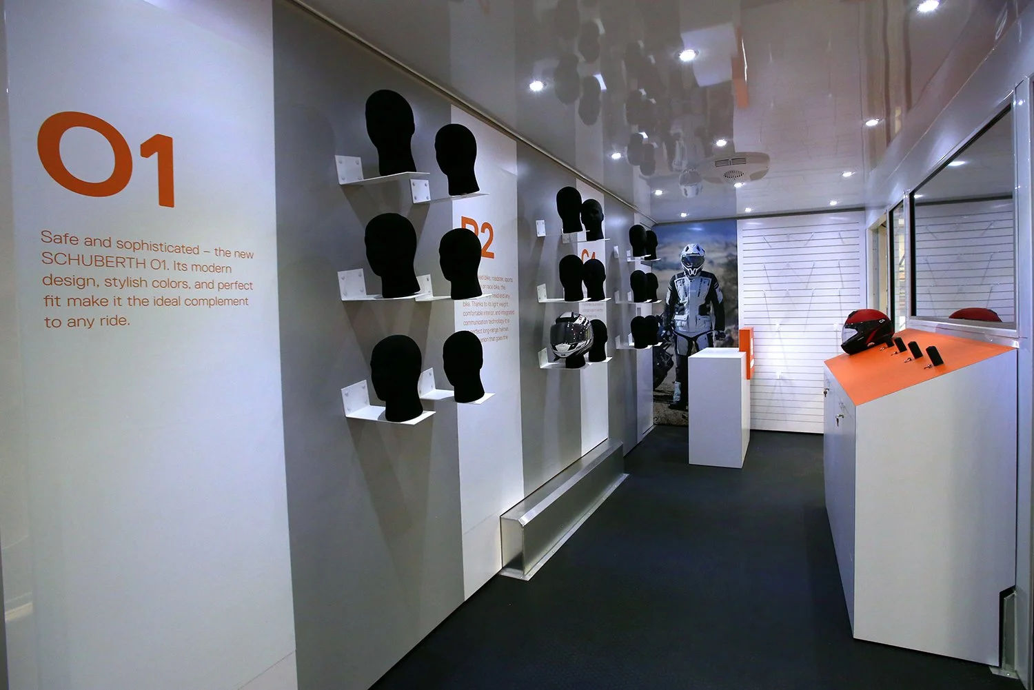 schuberth_03.jpg