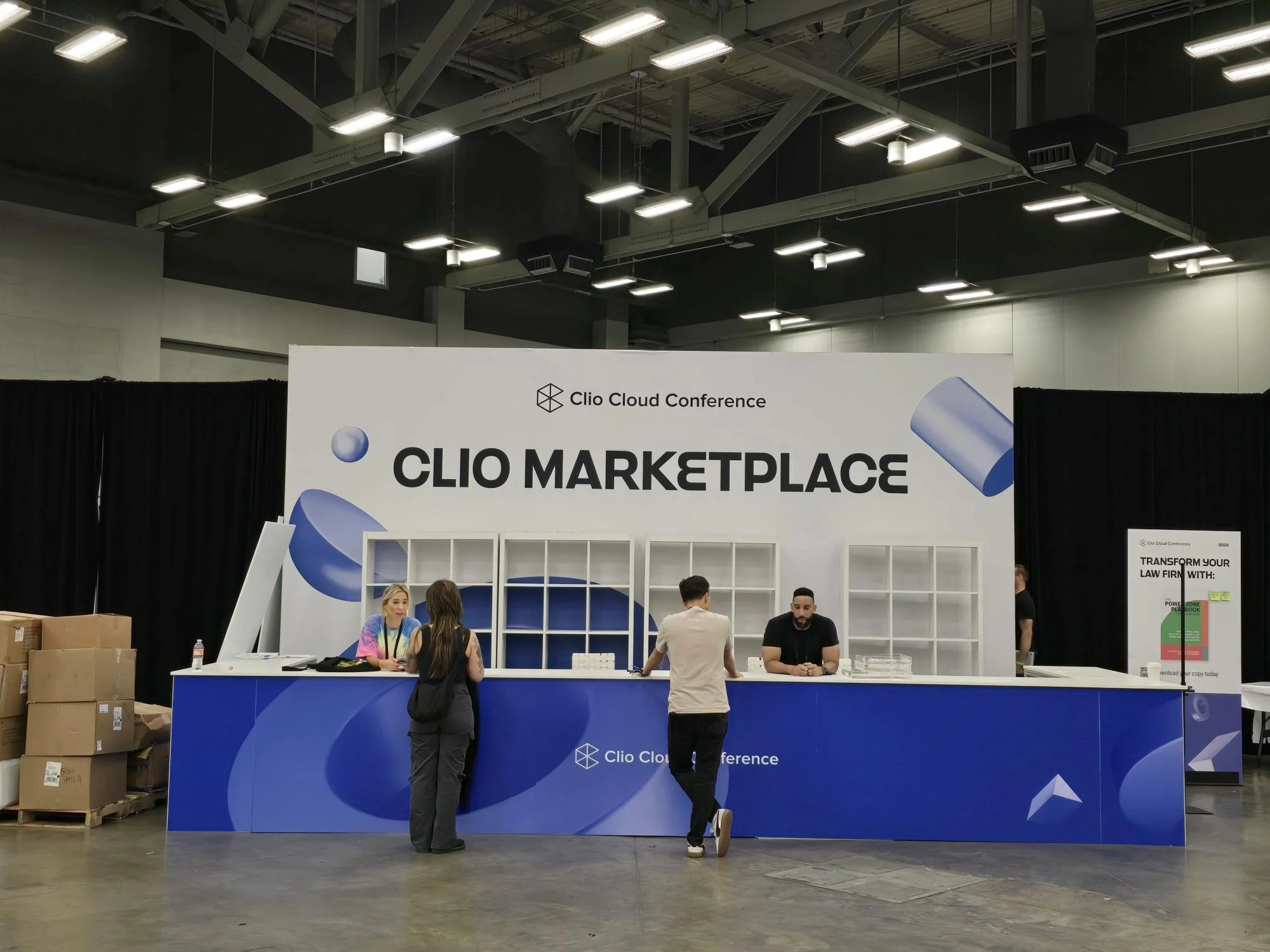 The Complete Guide to Choosing the Right Trade Show Booth: Rental vs. Custom Exhibit