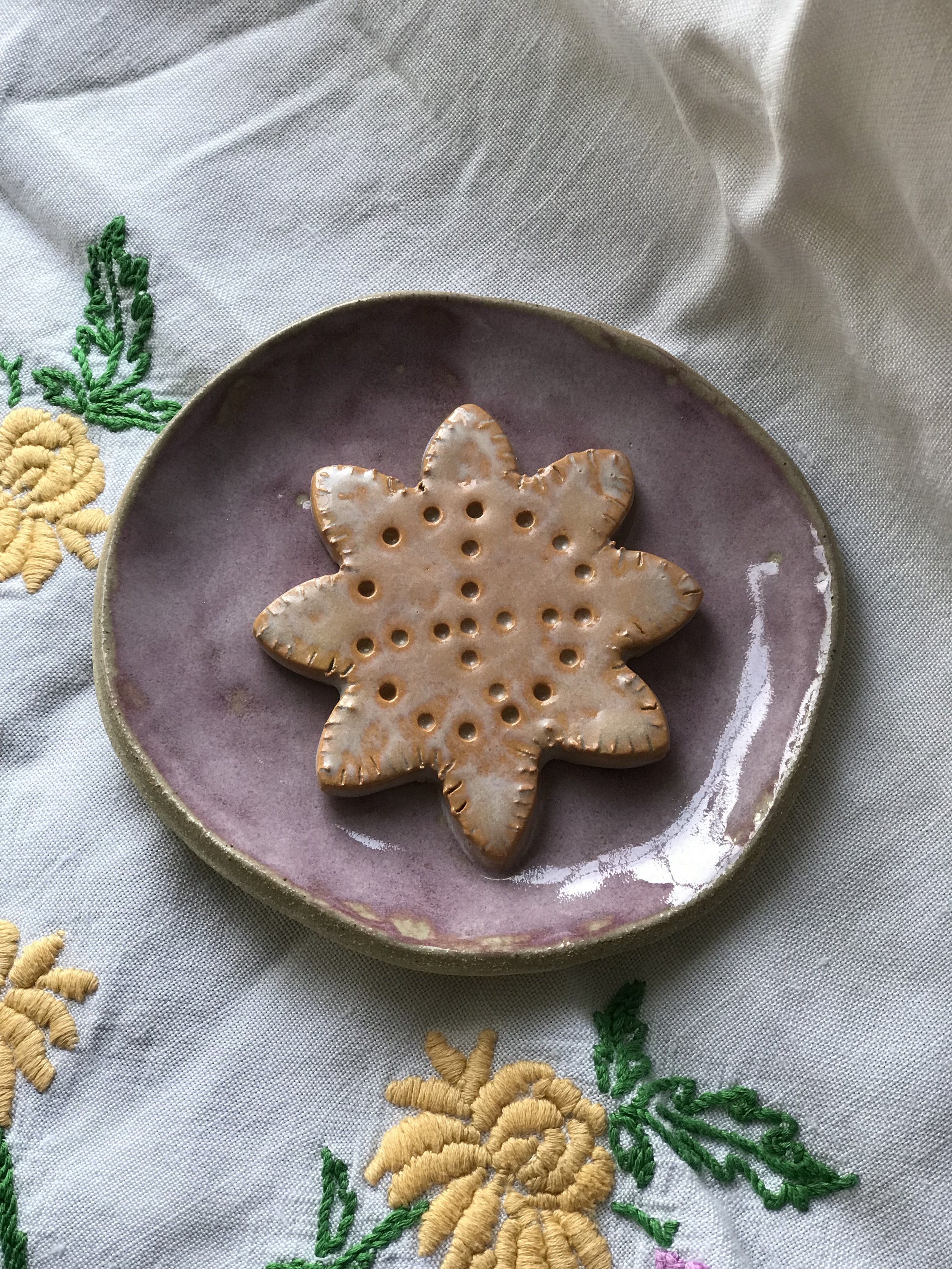 pinkcookieplate.jpeg