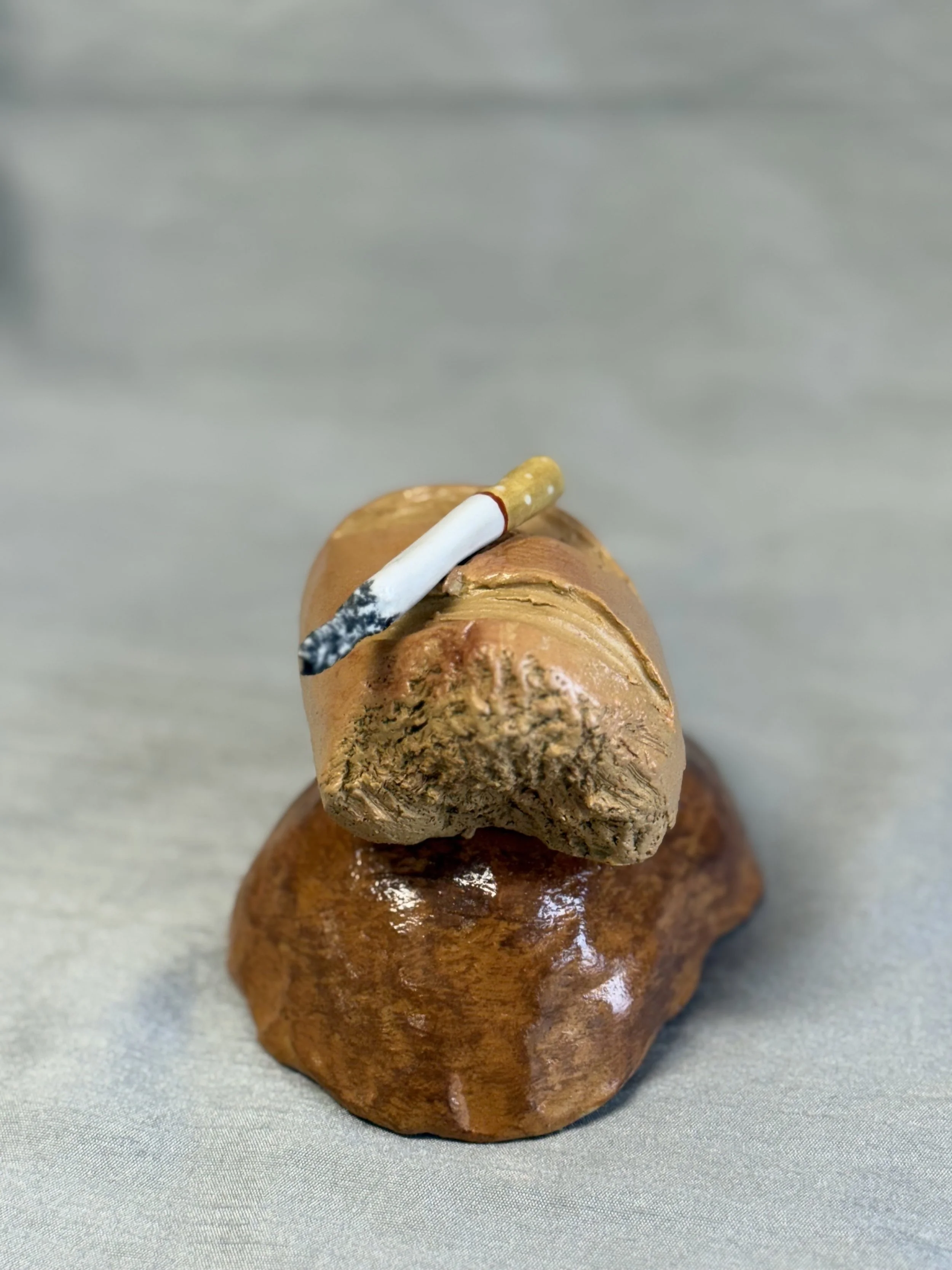 The Bread Butt (ceramic, 2025)