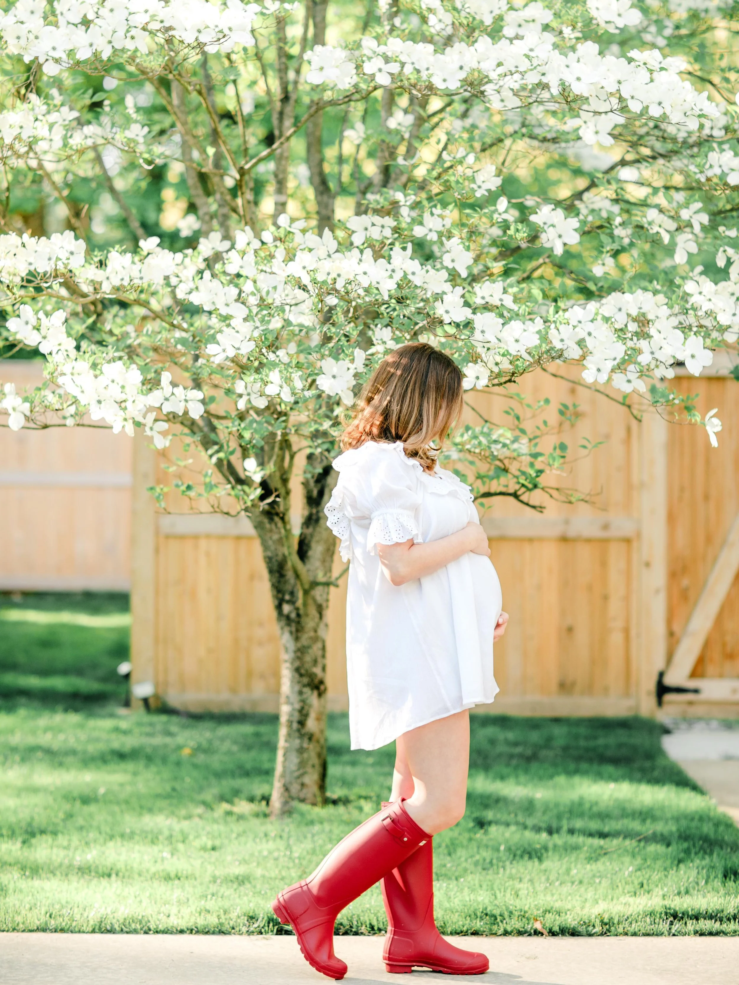 I always tell my mamas: these photos aren&rsquo;t just for Instagram.
They&rsquo;re for the nights when your toddler is bigger and you pull out the album.
They&rsquo;re for your daughter one day when she asks what it felt like to carry her.
They&rsqu