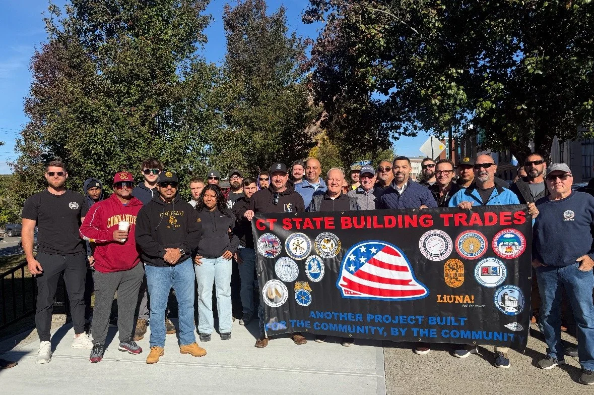 Union trades on the move in Ansonia. ✊🏽💥

On October 18, IUPAT DC 11 joined our brothers and sisters in labor to canvass for candidates who stand with workers.

📸 Highlights:
&bull; All trades united on the trail
&bull; Mayoral candidate Frank Tys