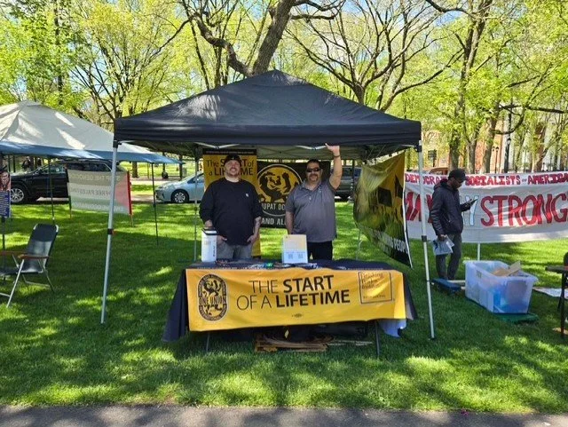 Solidarity never sleeps.

Photos from the May Day Rally in New Haven 👊✊