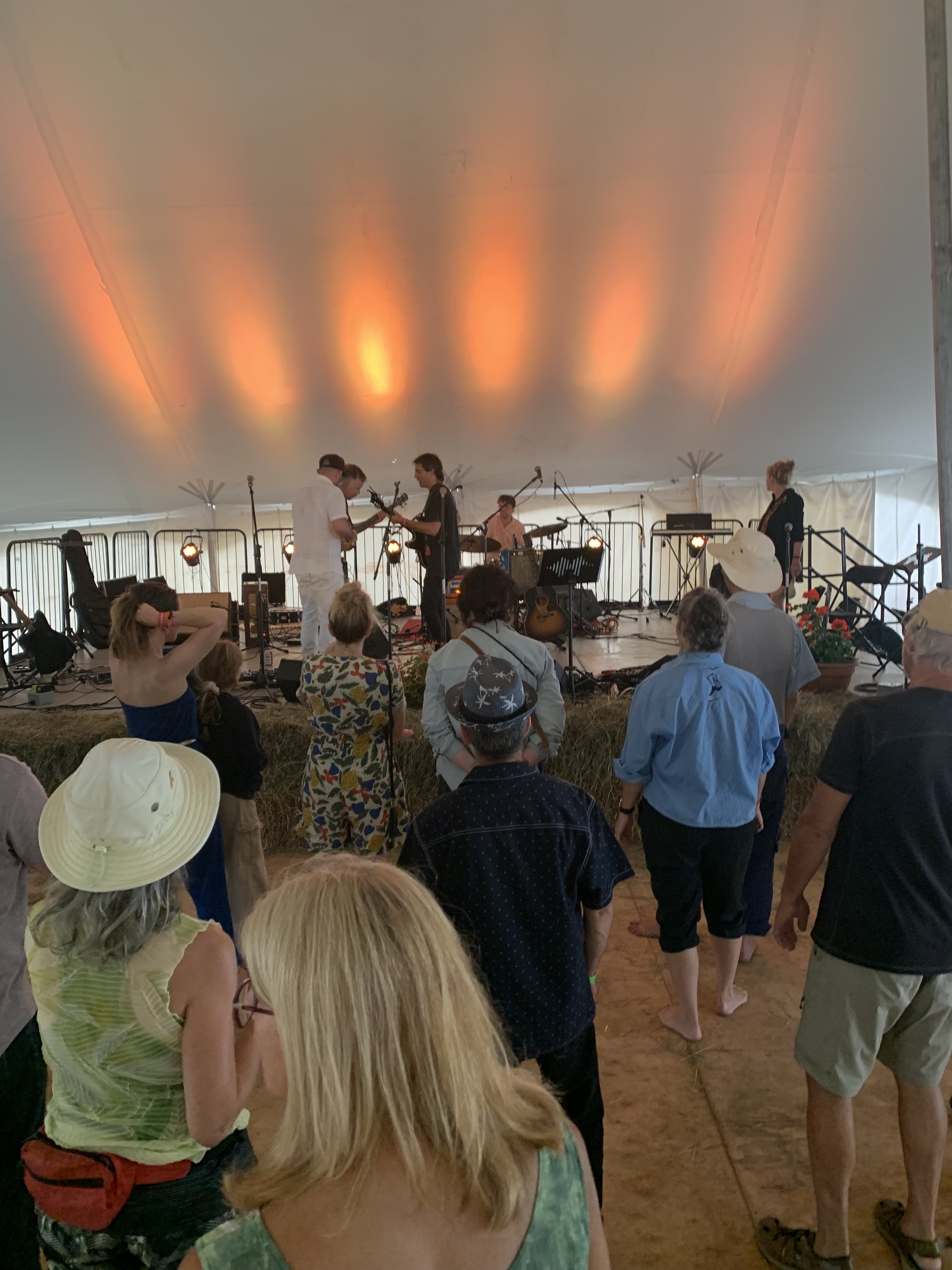 Shigawake fair musicians Barr Brothers photo V Rigaux.jpeg