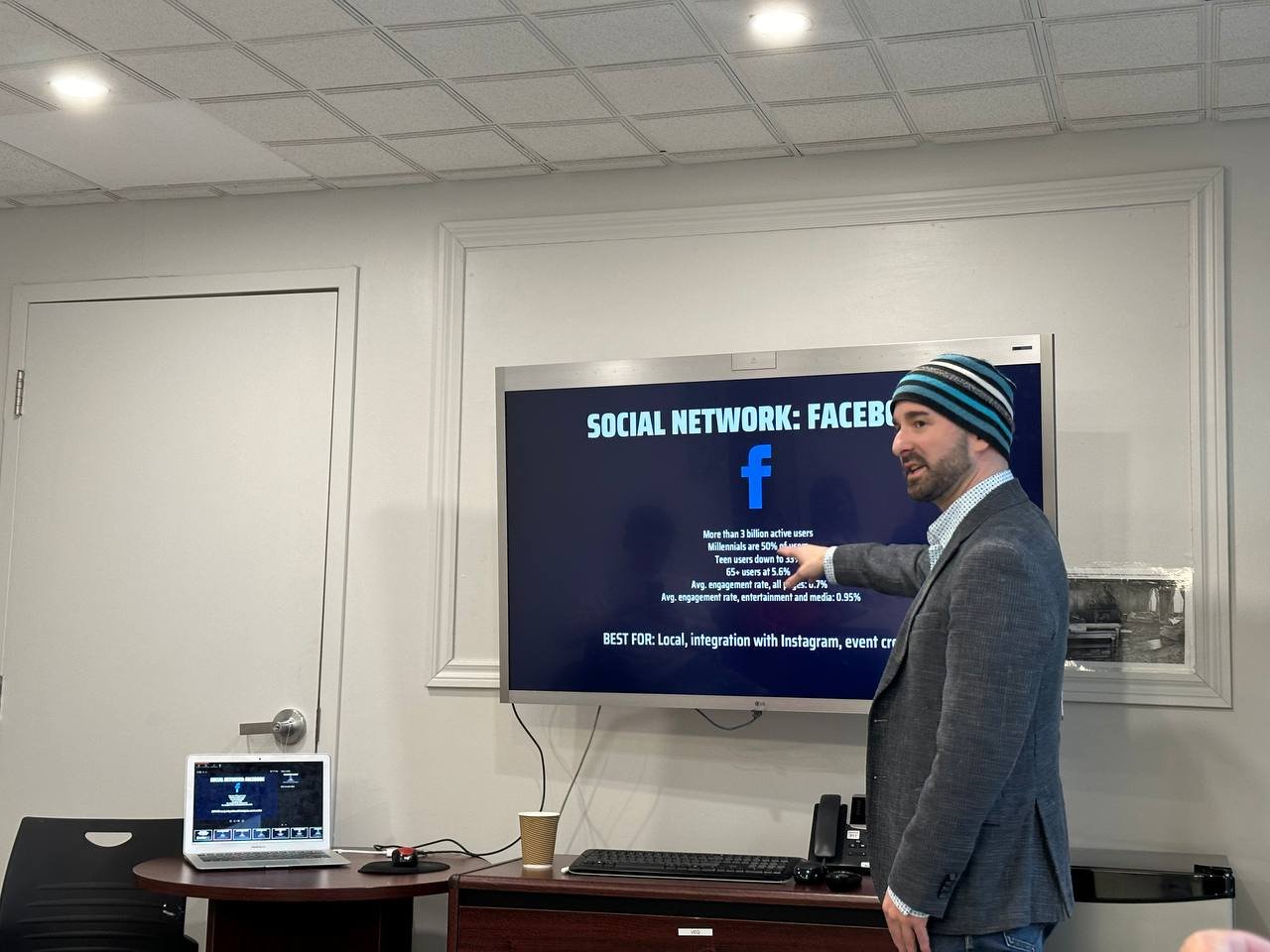 7_Kevin leading workshop.jpg
