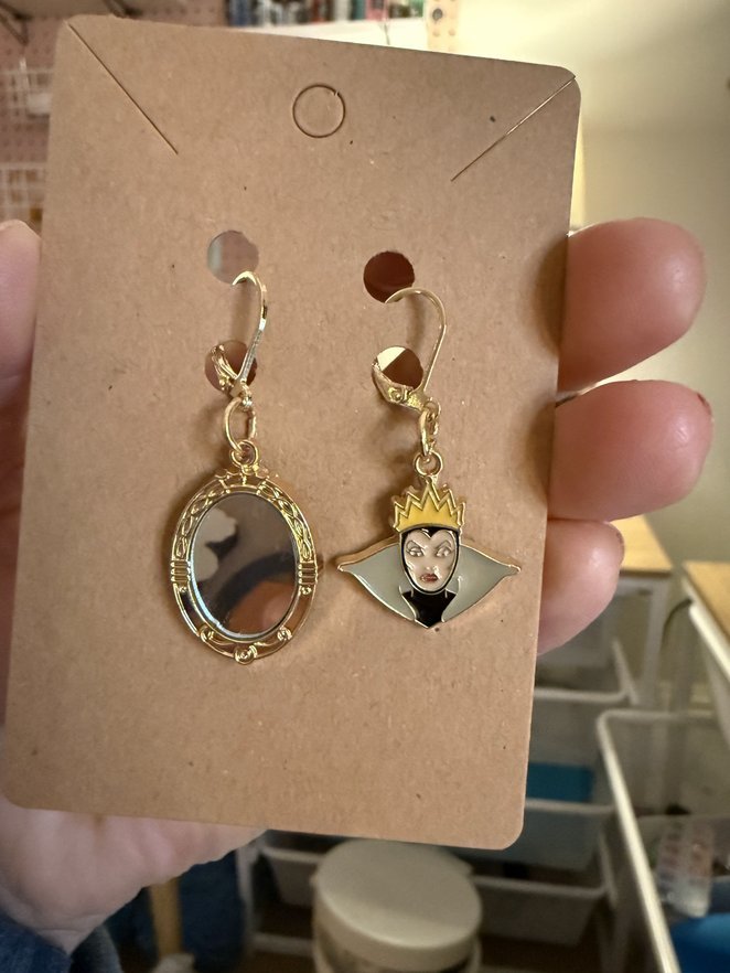 Stitch Markers (set of 2) Evil Queen and Magic Mirror