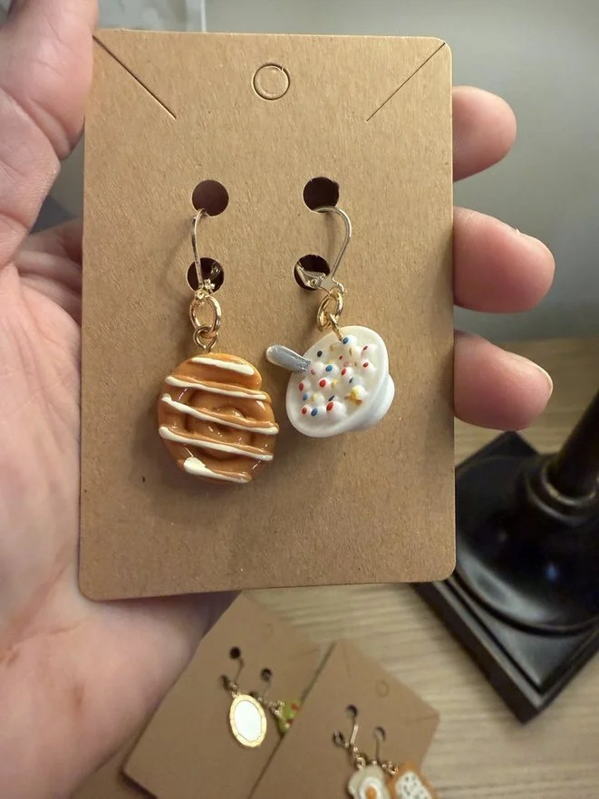 Breakfast Stitch Markers (set of 2) bowl of cereal and a honeybun