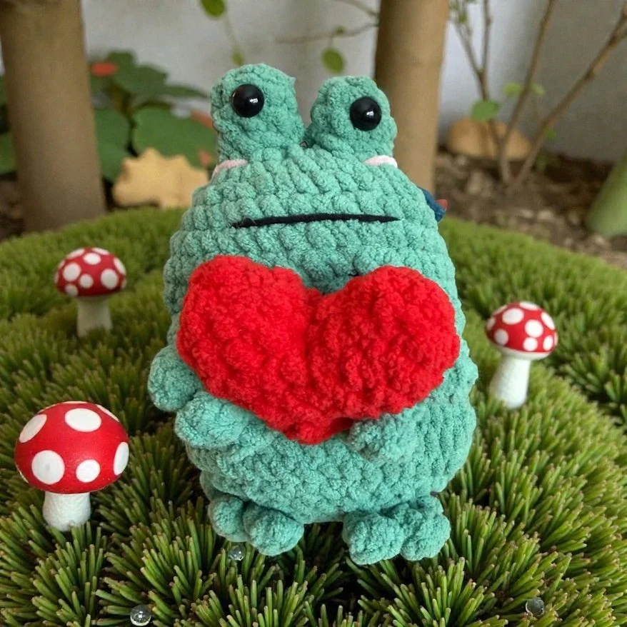 Puddles the forest frog with Heart