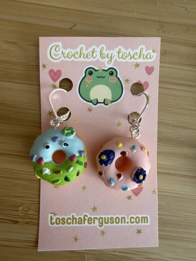 Donuts (set of 2) Resin Stitch markers flowers