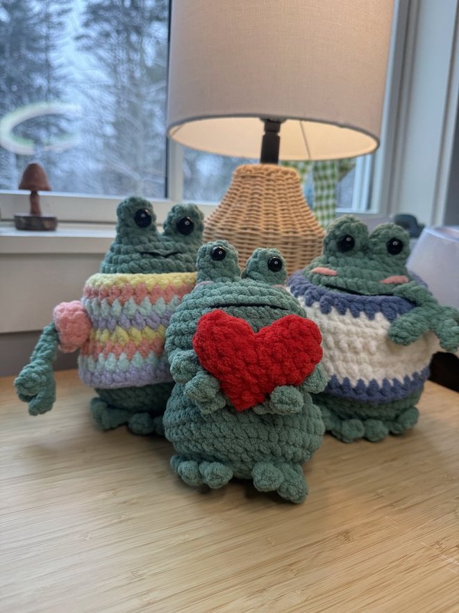 Puddles the No-Sew Forest Frog Crochet Pattern
