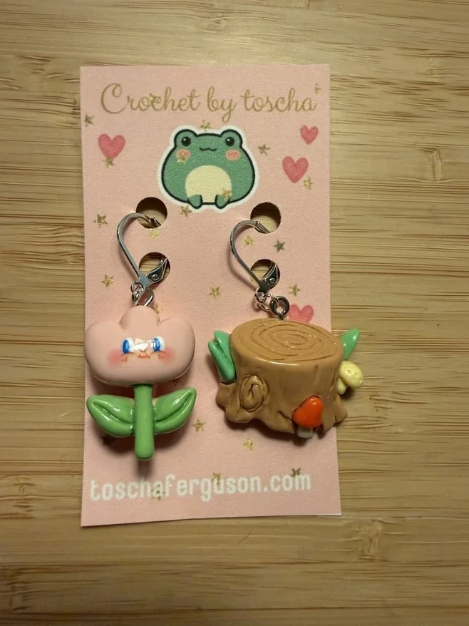 Tulip and Tree Stump Stitch markers (set of 2)