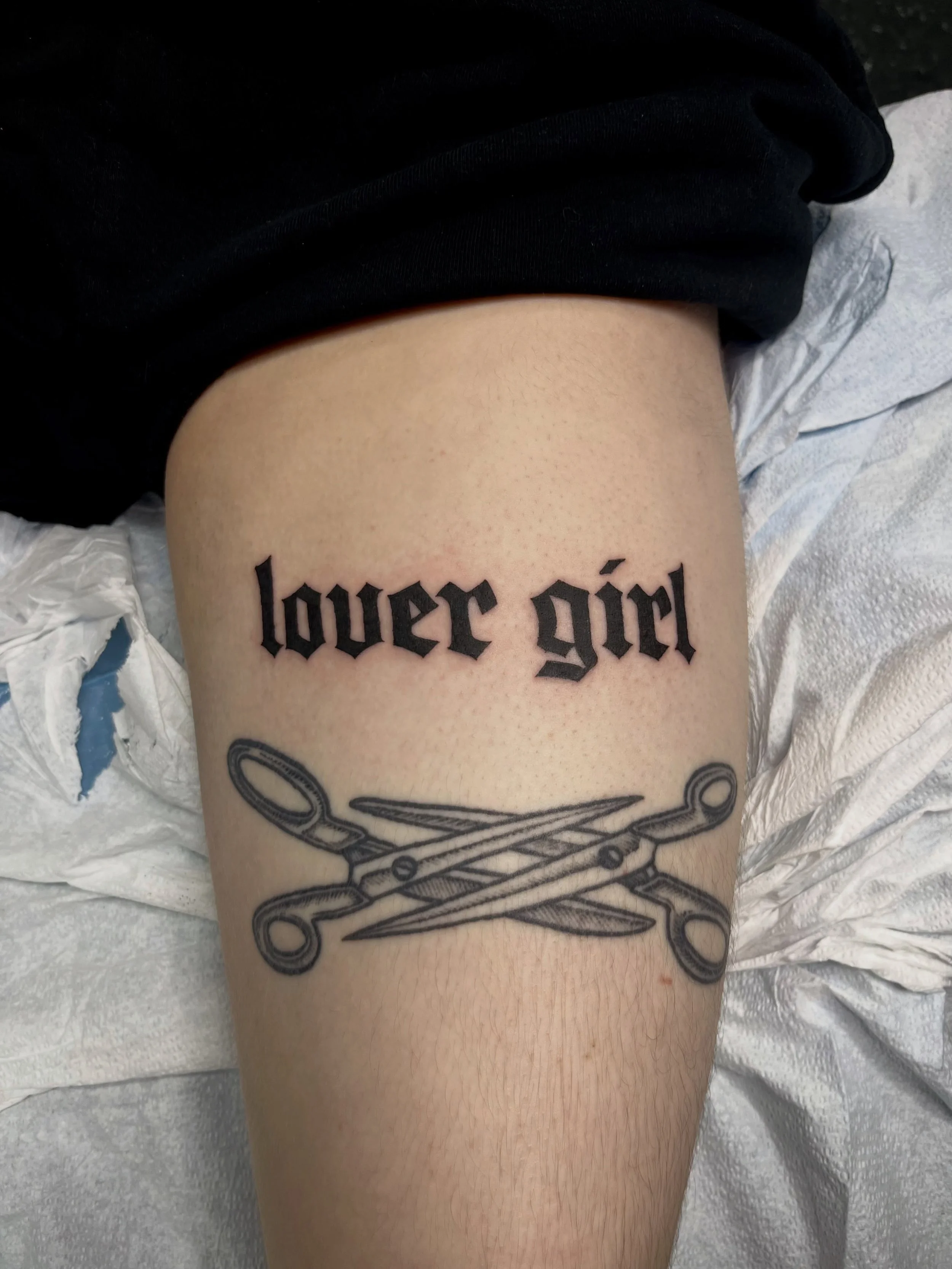 dang I love a font moment. Scissors aren&rsquo;t my work but I love how these pieces interact :) thanks for looking!