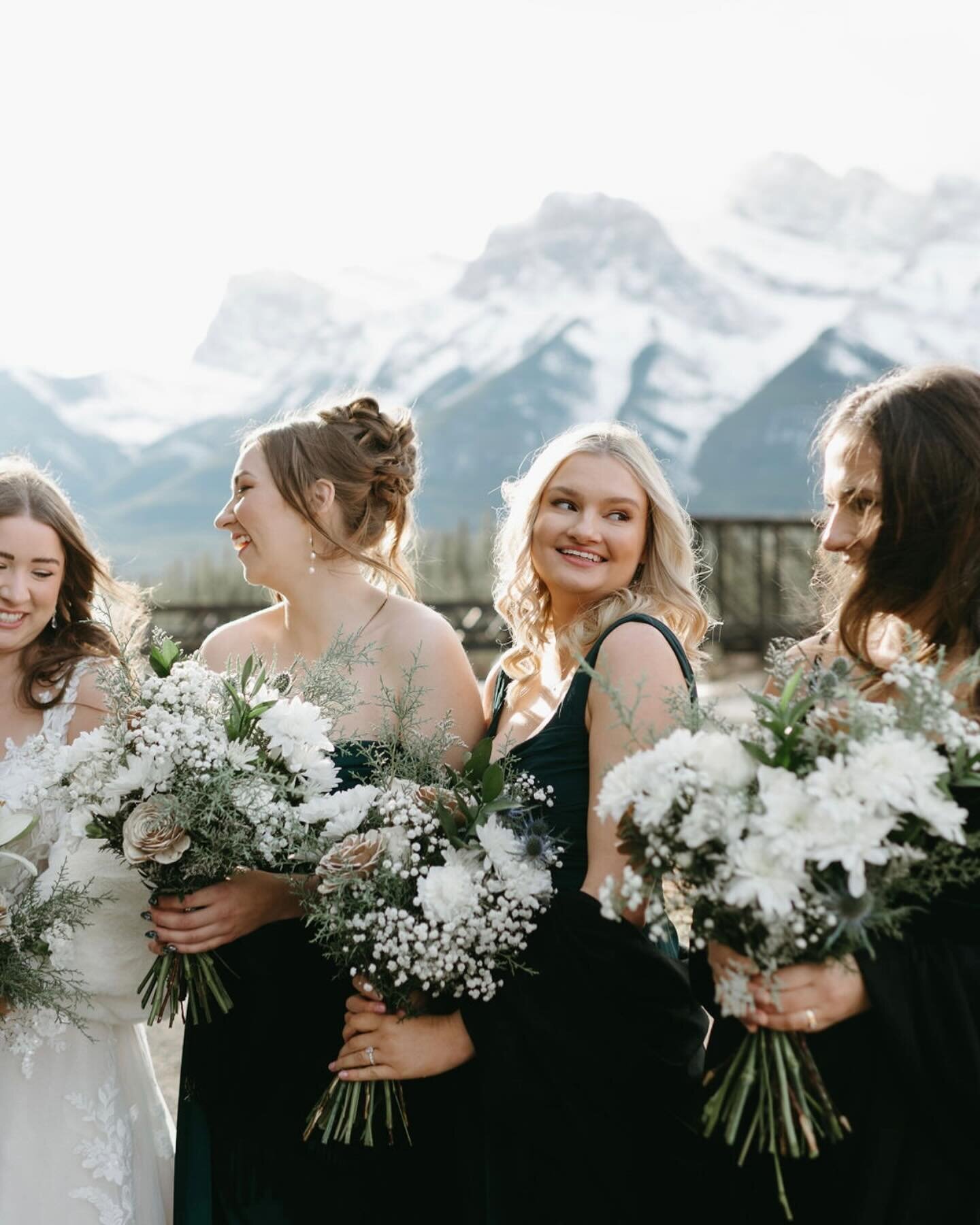 BRIDESMAID // noun. A woman who is like a sister; best friend; someone a bride&rsquo;s big day would be incomplete without 🖤 - Primpmeup via @pinterest

#lovestoryteller #lovestoryphoto #nikoncanada #albertaweddingphotographer #yycweddingphotographe