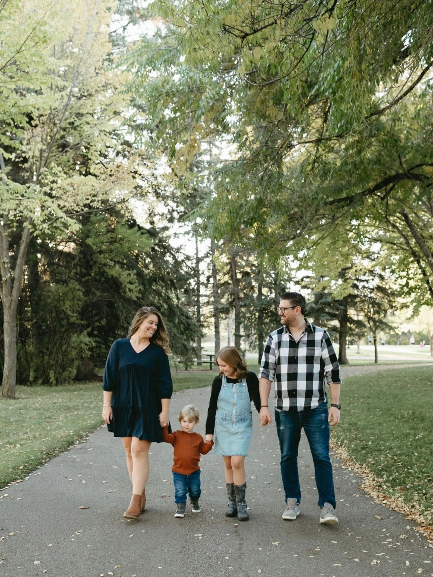 ✨ BLACK FRIDAY SALE ✨

Now through Sunday!

This is my biggest (and only) sale of the year &mdash; and it&rsquo;s a good one!

🩶 $150 OFF full 1-hour sessions (only $350!)
🩶 Buy one, get one for $100 &mdash; two full sessions for $600
🩶 $250 OFF W