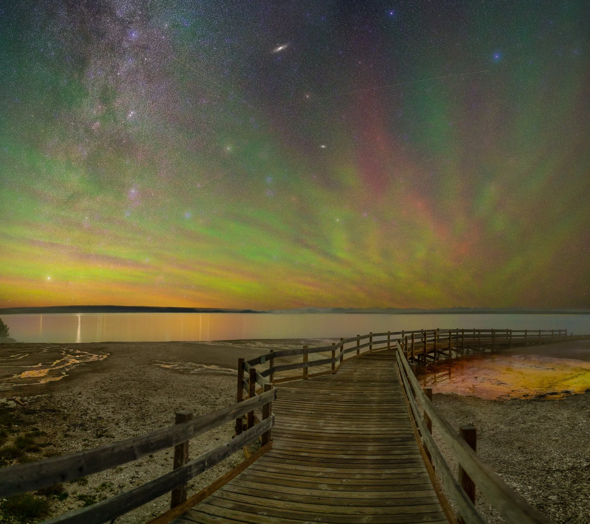 Bry: Airglow over Yellowstone Lake