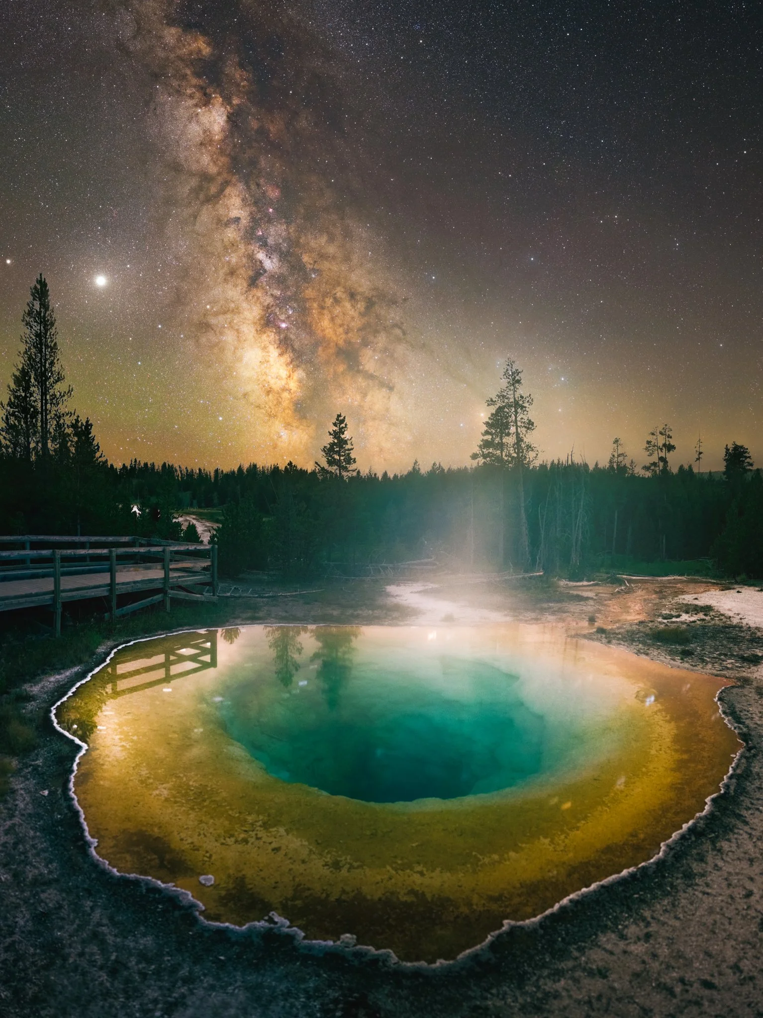 Bry: Morning Glory Geyser