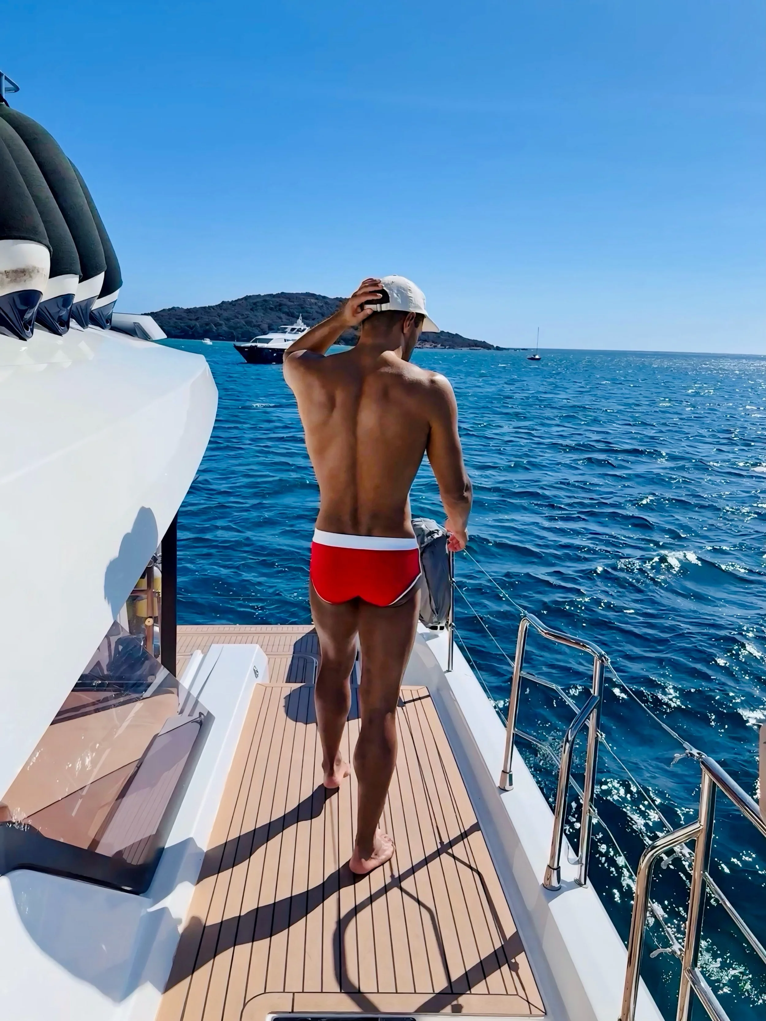 Still not over this view! Summer memories 😍&hearts;️🌊 Looking forward to getting back in the water in less than two weeks! For now, I&rsquo;m enjoying the rest &amp; reset xx