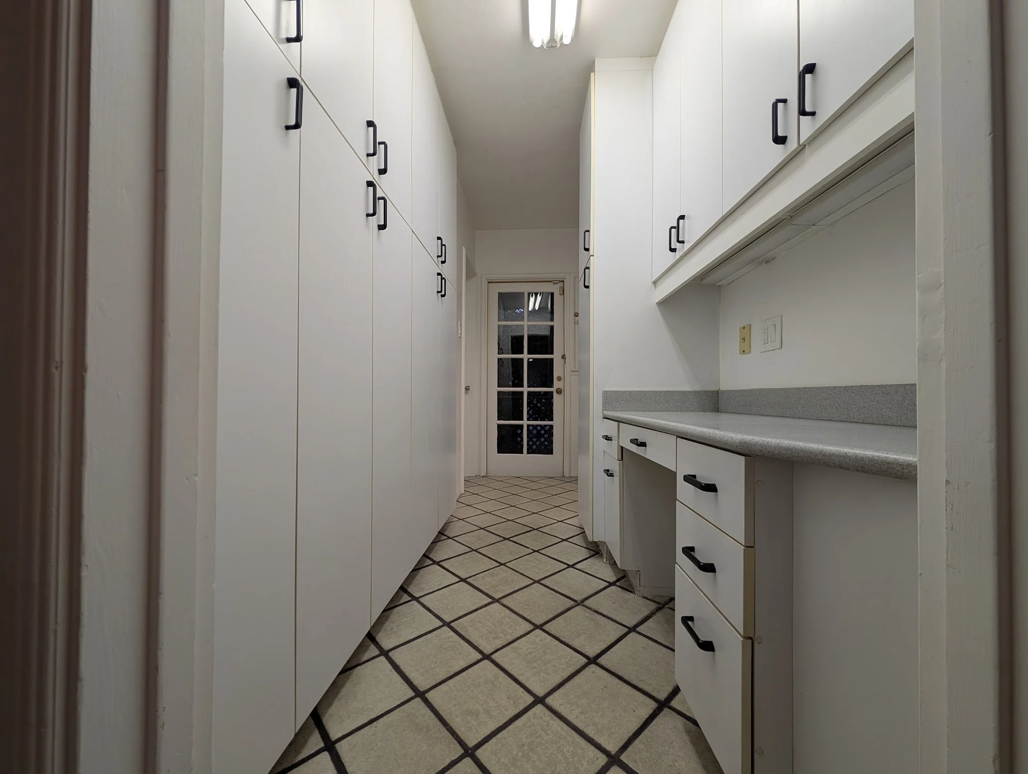 pantry before 5 .jpg
