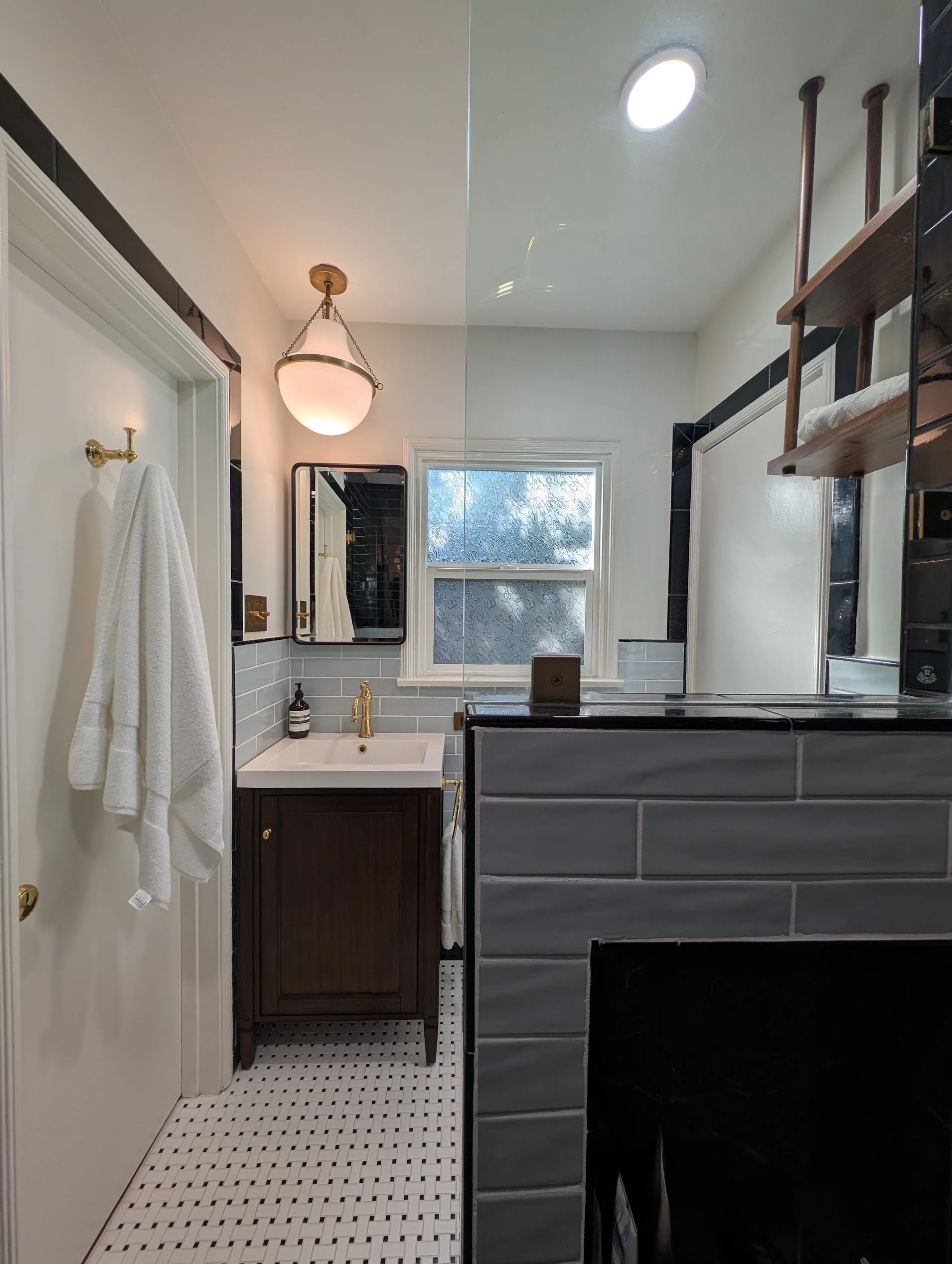 bathroom final 2 .jpg