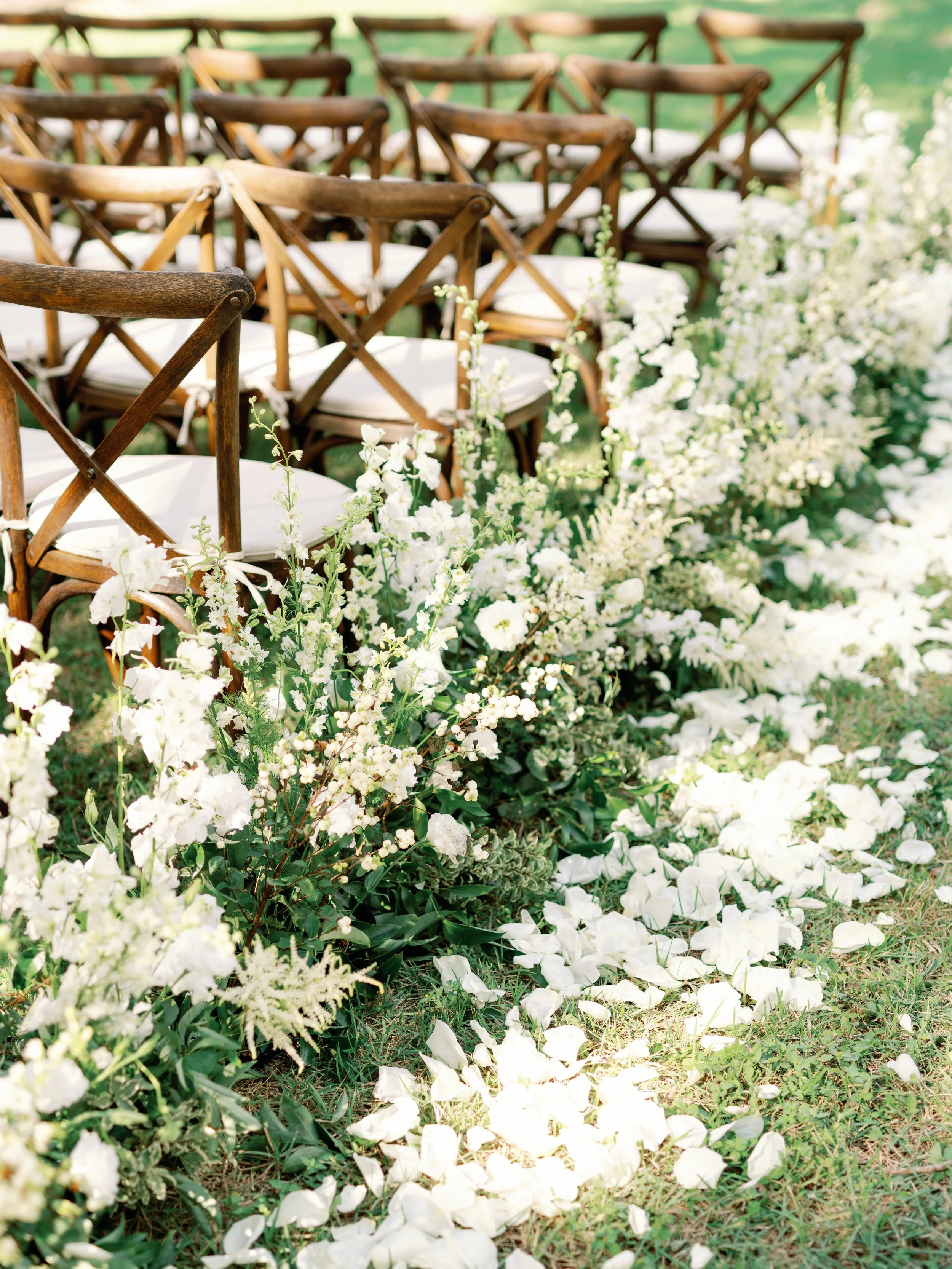 SandAAustin_Texas_PrivateEstate_Spring_Wedding_ItalianVilla30.jpg