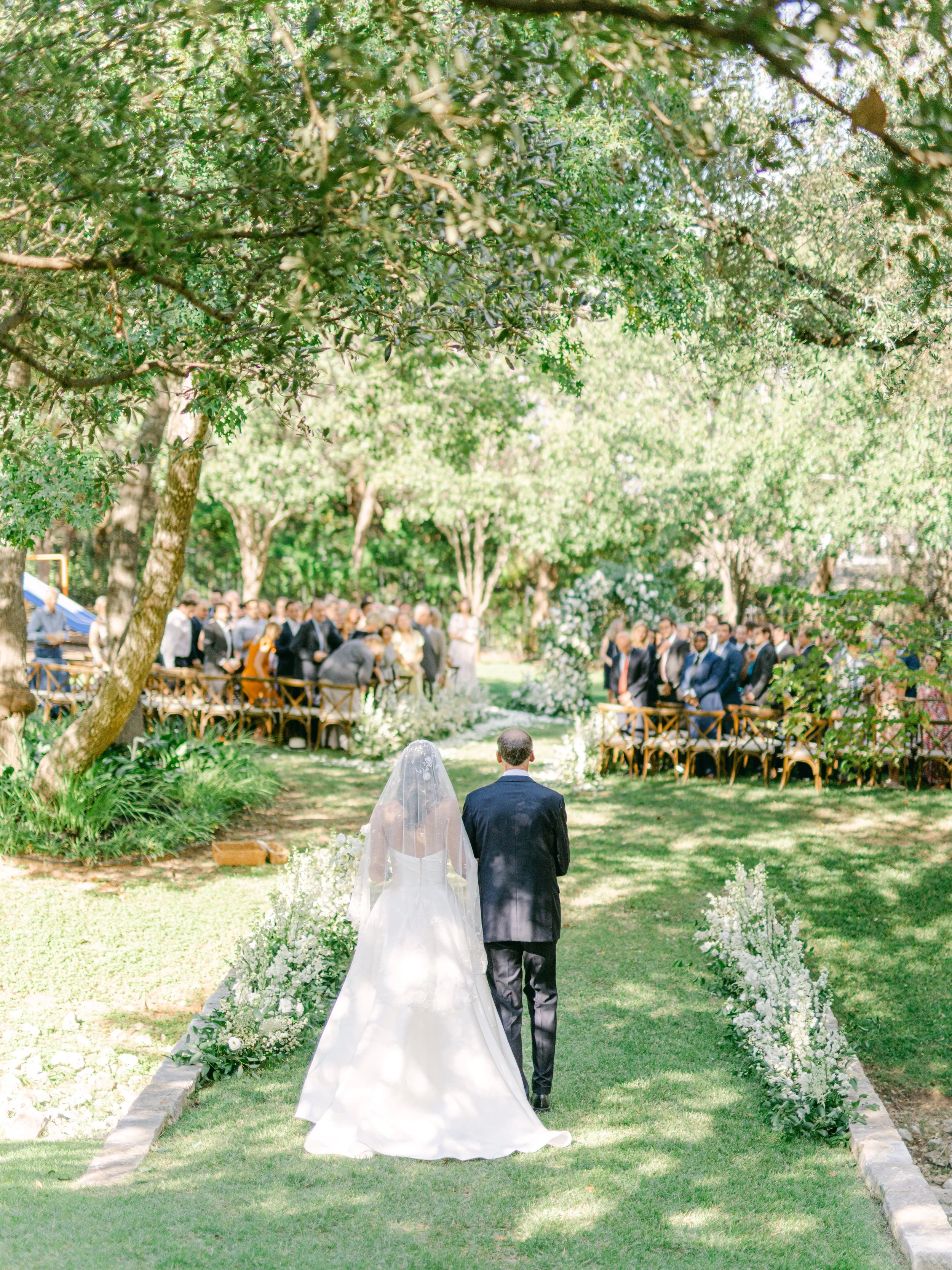 SandAAustin_Texas_PrivateEstate_Spring_Wedding_ItalianVilla31.jpg