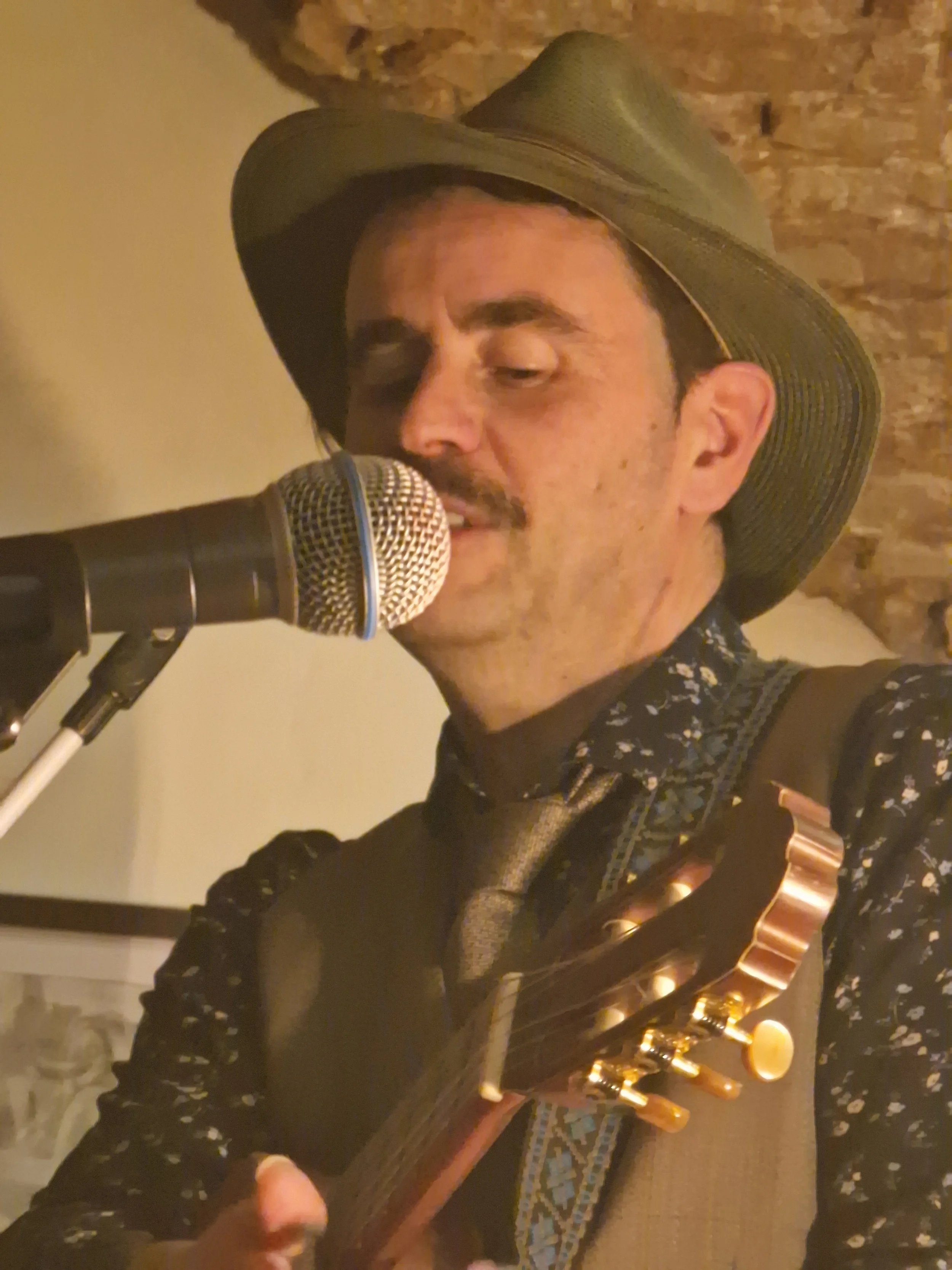 Poetry, song and art - an evening with Gabriel Moreno and ‘Gibraltar’