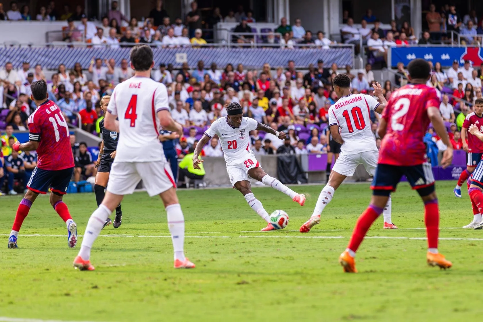 MarkThor-FloridaSeries-EnglandvCostaRica-061026-OCSC2840.jpg