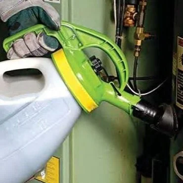 4 Steps for Adding Oil to Machines