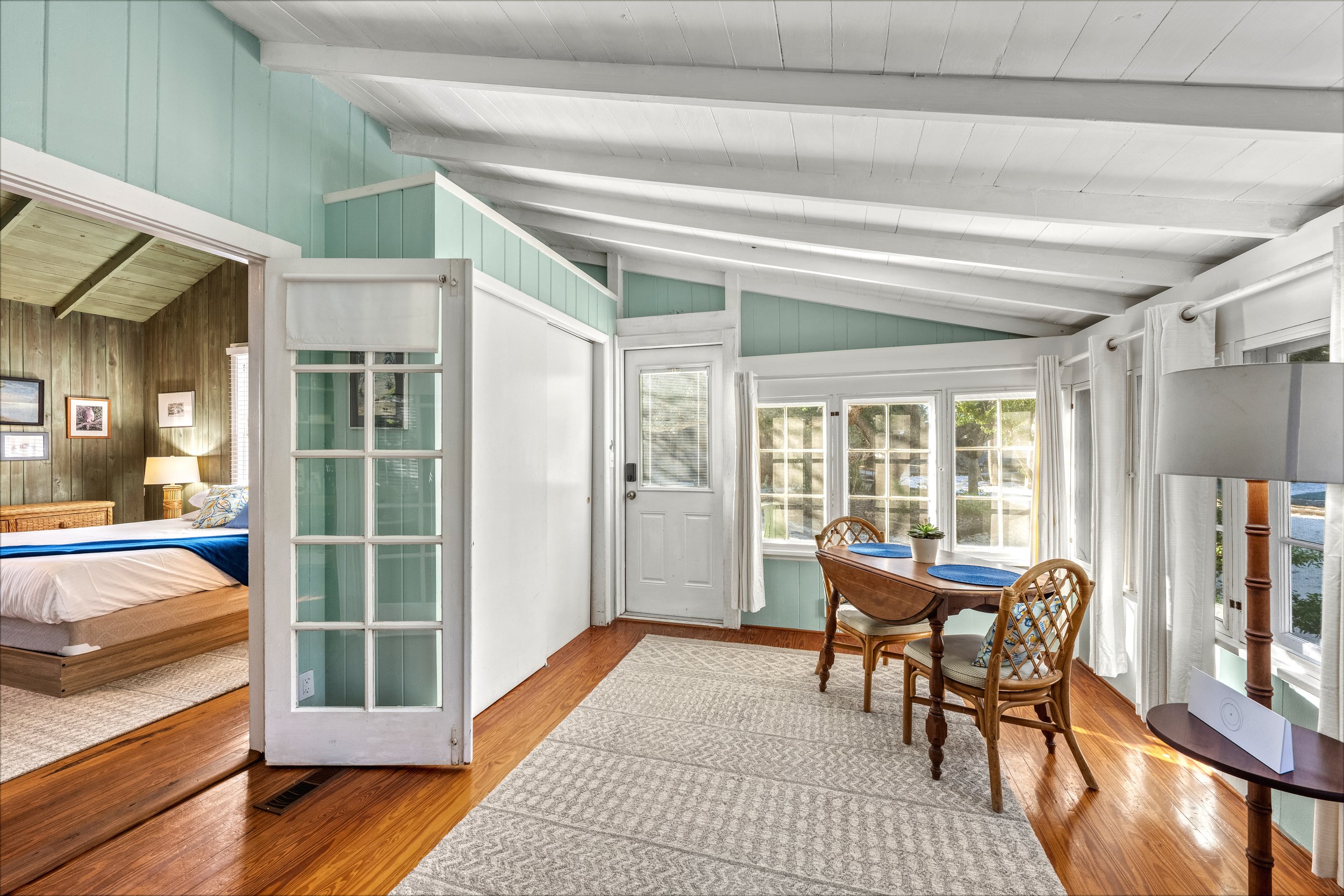 Manasota - Pelican - Living Space-3.jpg