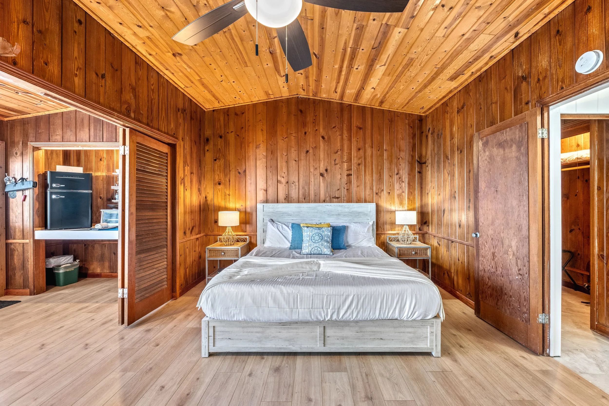 Manasota - Gull 1 Entrance Living Area-12.jpg