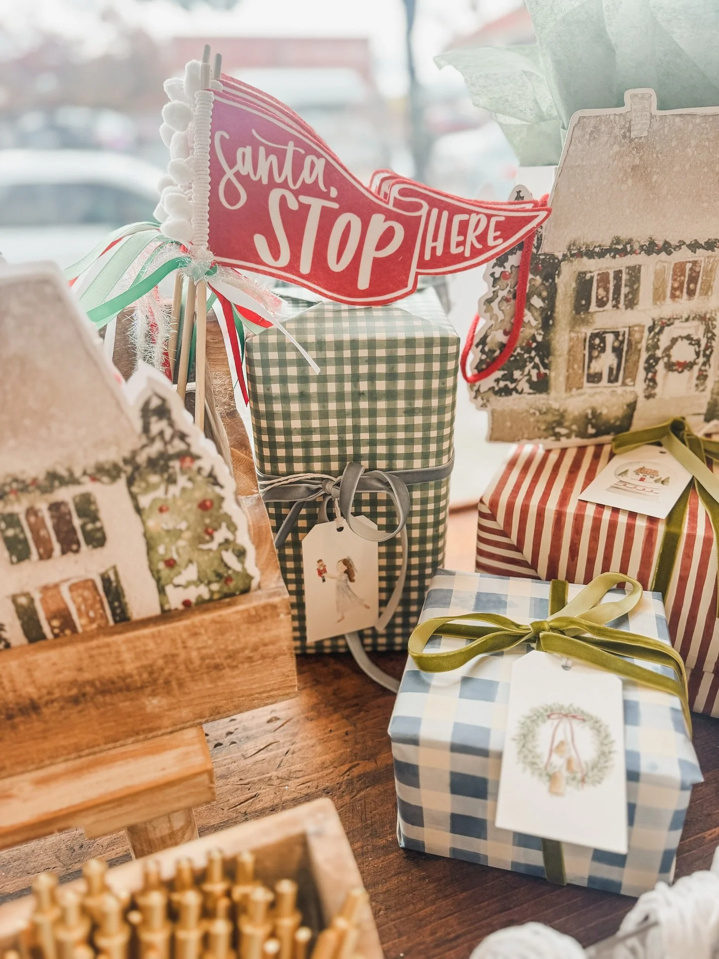 Santa would definitely stop here 😉! Cutest new festive finds are in!