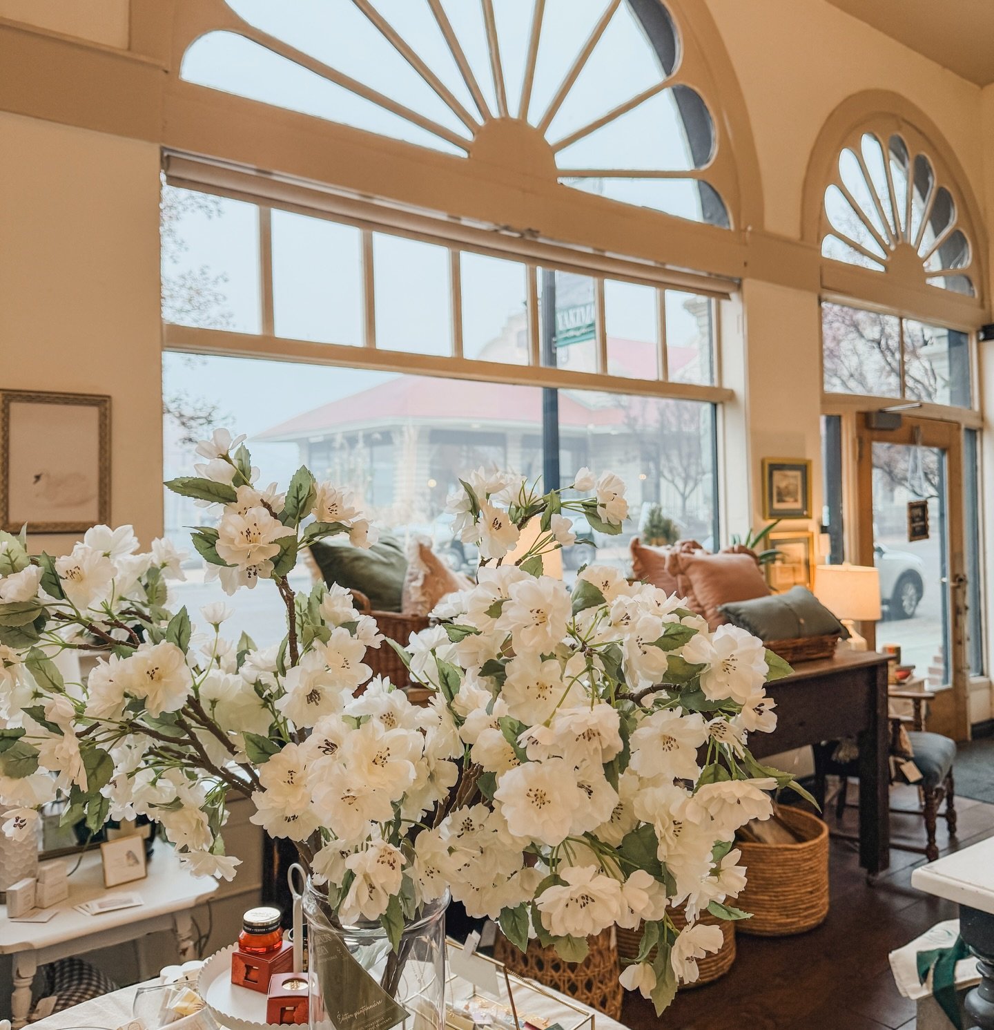 &hearts;️ Shop hours: Wednesday through Saturday 10-4