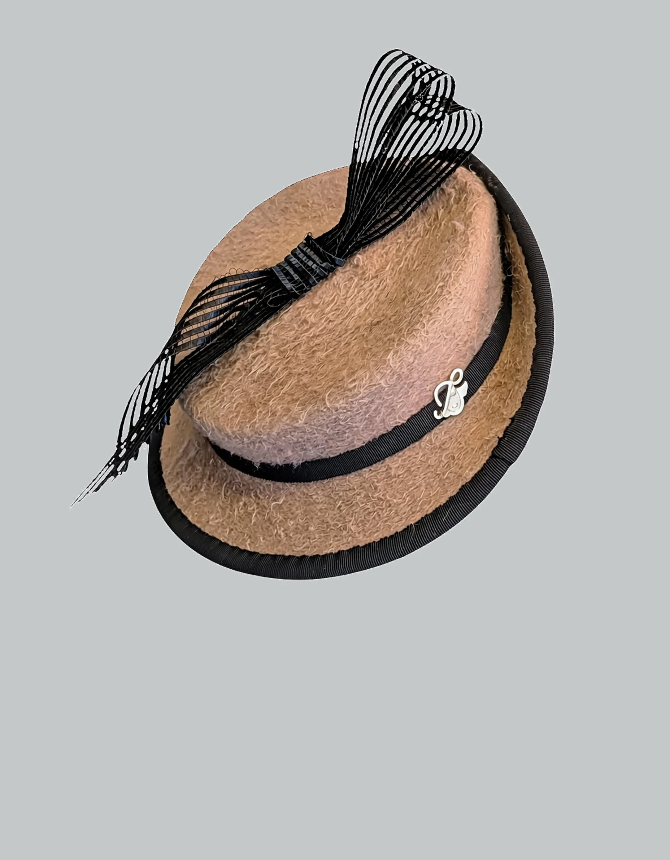 Jenny Pfanenstiel_Balenciaga 985_grey.jpg