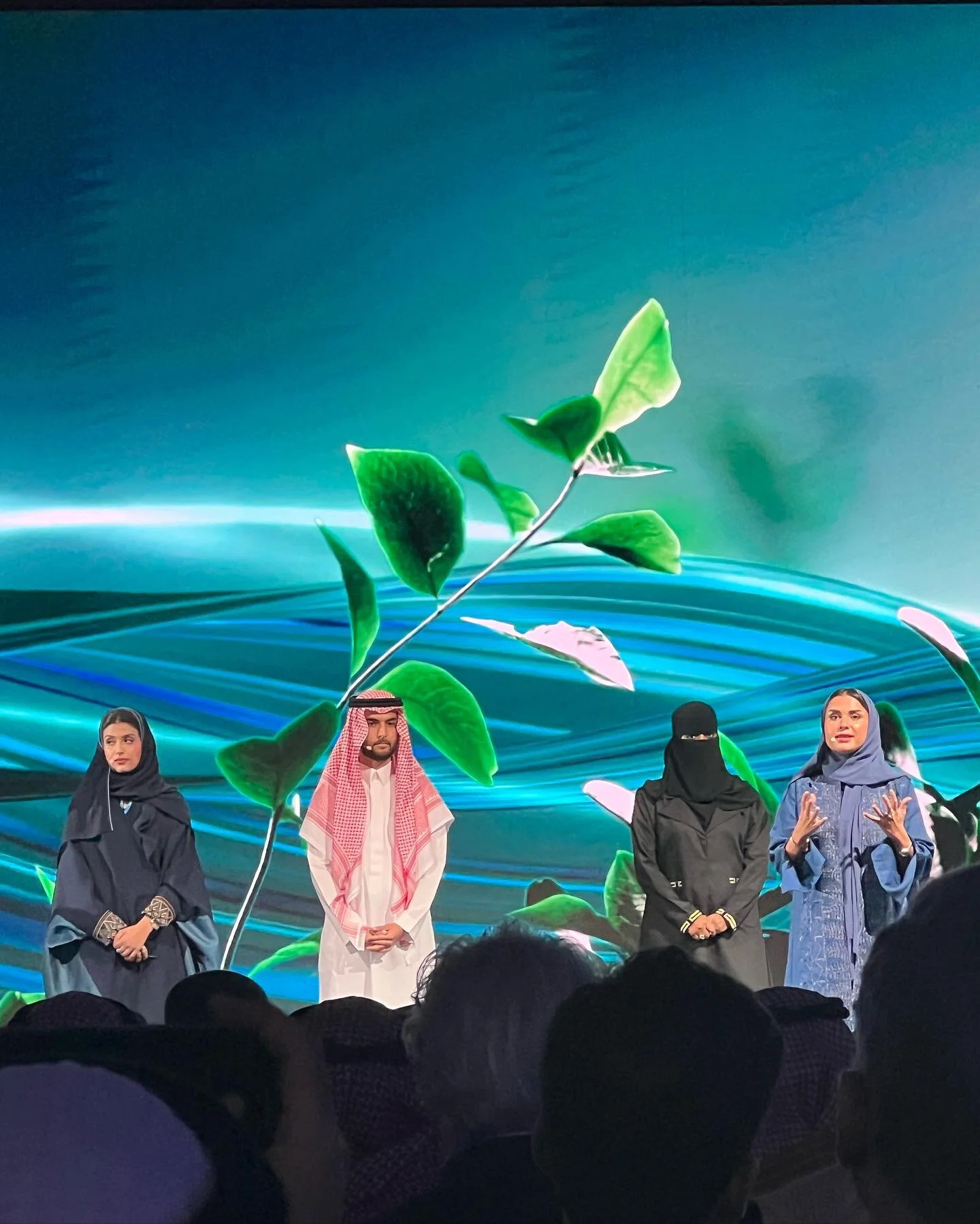 Back in Saudi &amp; Climate Week Begins! 🌳🌍 - I&rsquo;ve just arrived in #Riyadh and I&rsquo;m here for a week-long #UN regional conference: MENA Climate Week! #MENACW23 

This is the start of a new 3 month trip I&rsquo;m doing in the region - star