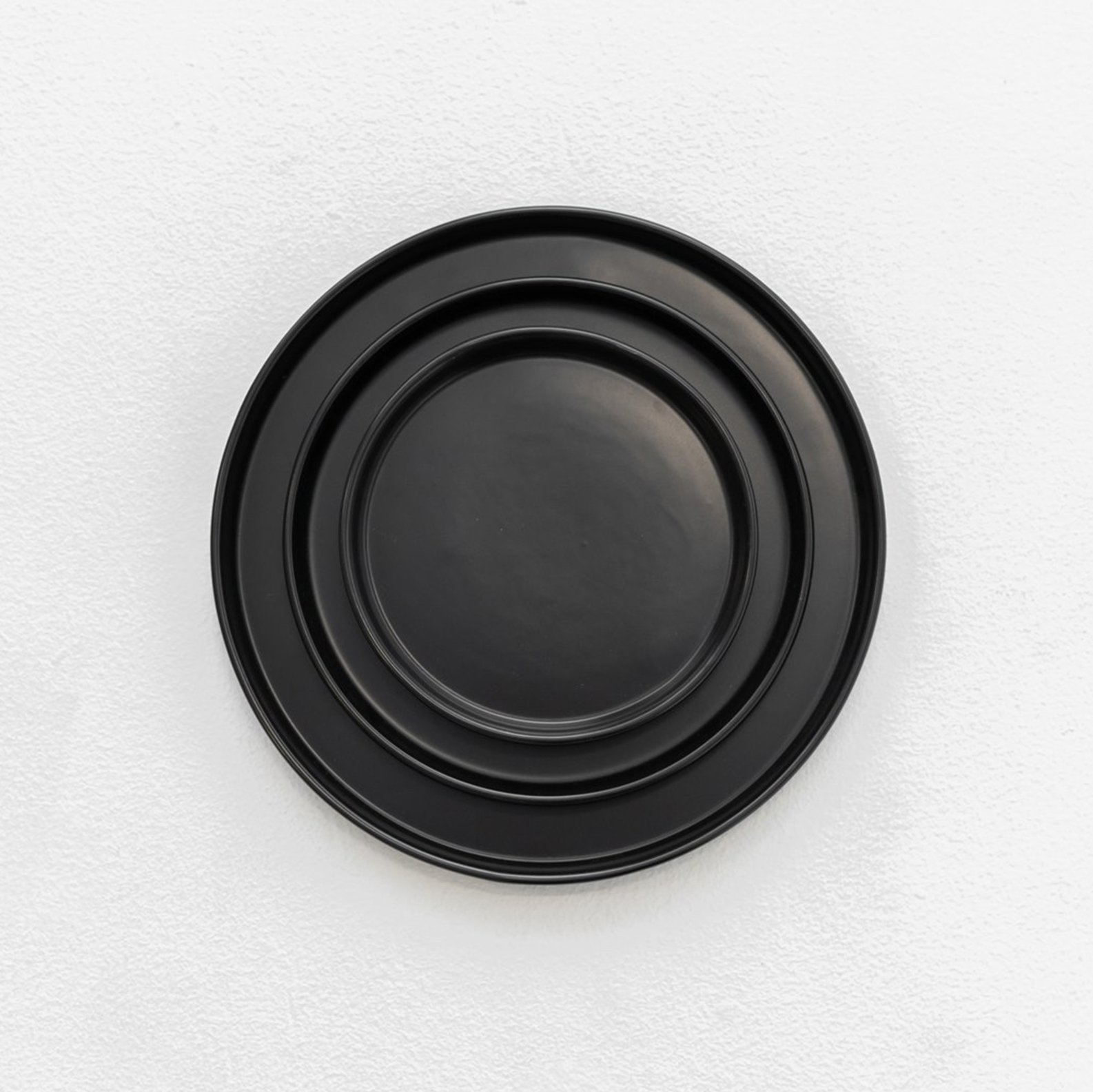 coast_event_rentals_plates_black.jpg