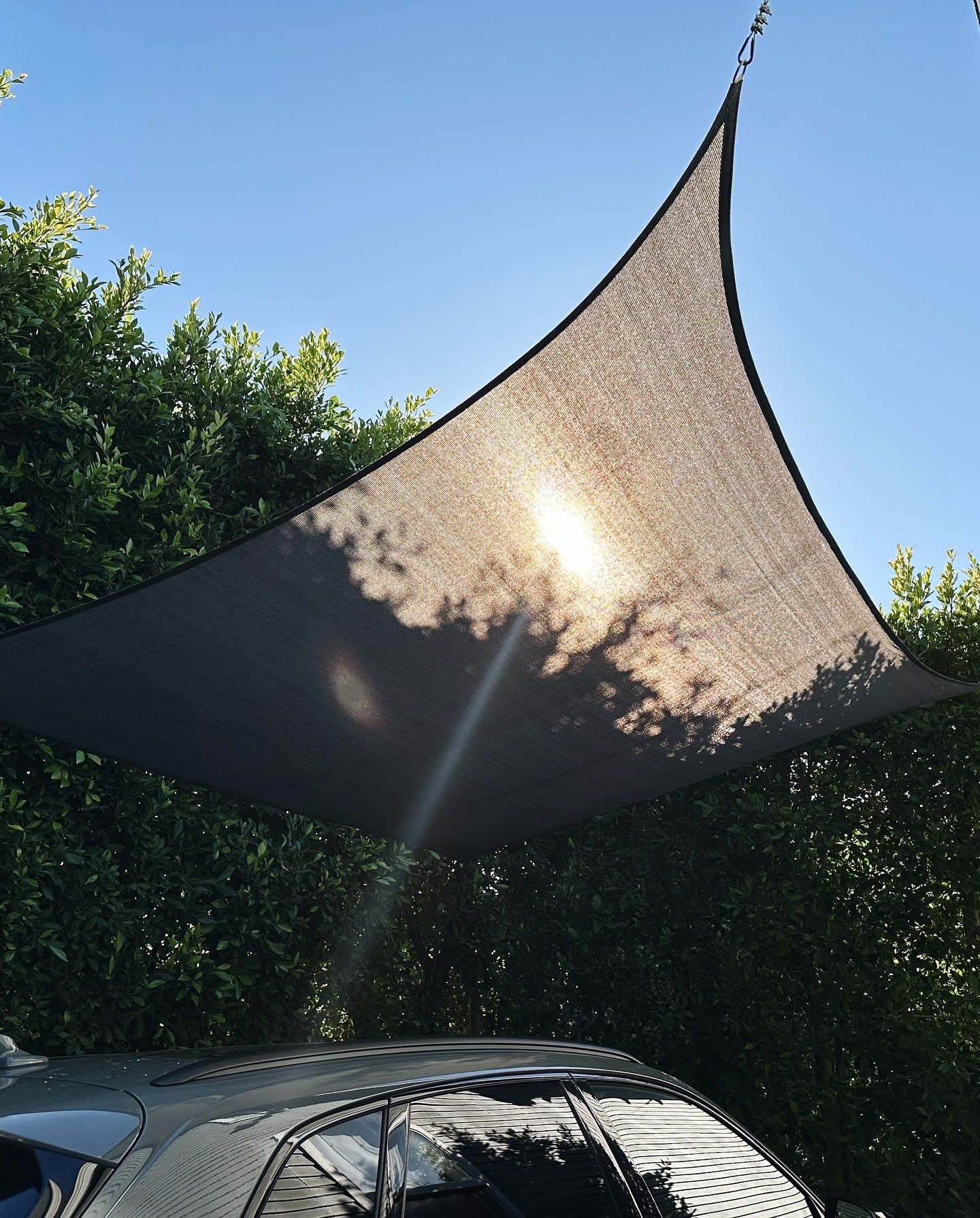 Install a sunshade to convert an exterior space into a comfortable car port! Helps keep your car clean and cool 🕶️☀️