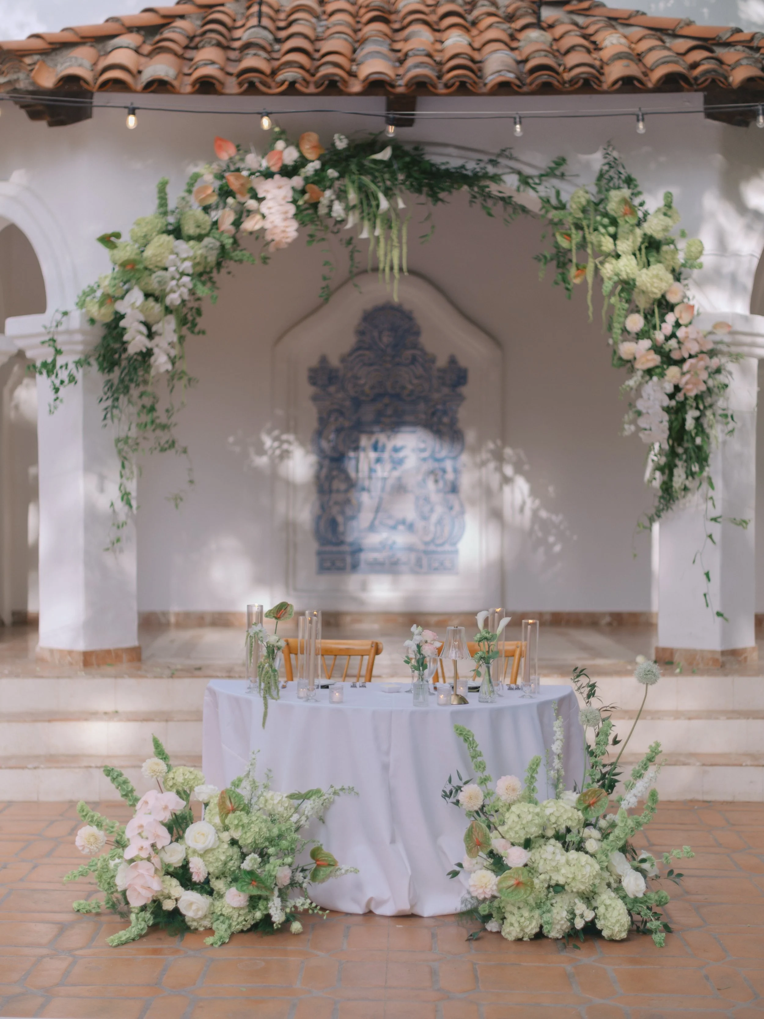 A thoughtful and intimate celebration ✨

We especially loved the personalized messages to each guest, printed on the beautiful escort display designed by @sincerelyharveys 🍉

Venue @rancholaslomas 
Design + Planning + Florals @belovedeventsco 
Photo