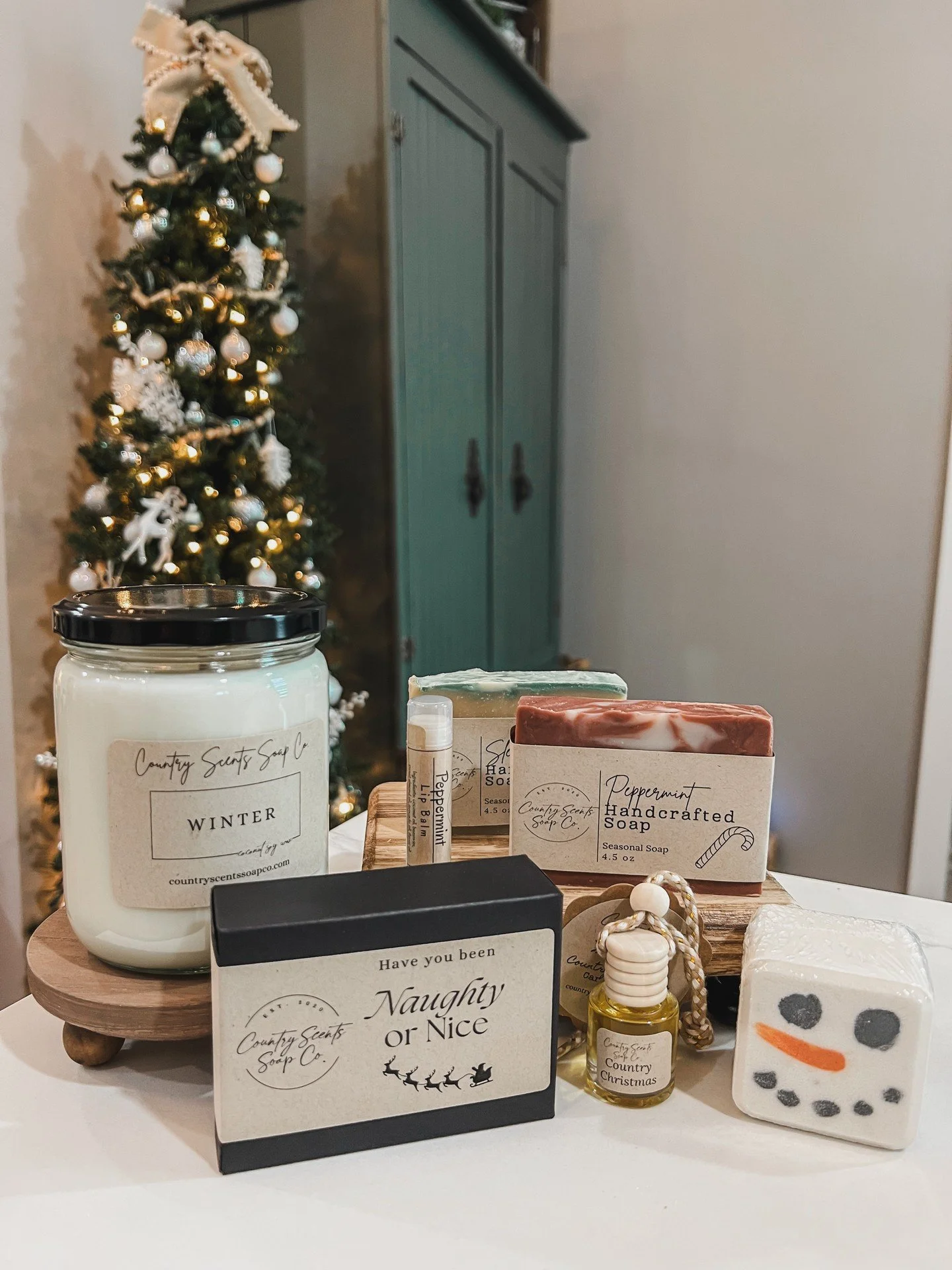 Come browse Country Scents Soap Co. holiday soaps, snowman bath bombs, peppermint lip balms, car diffusers, candles, and other stocking stuffer favorites &mdash; all non-toxic, simple, and thoughtful gifts for teachers, coworkers, friends, or Secret 