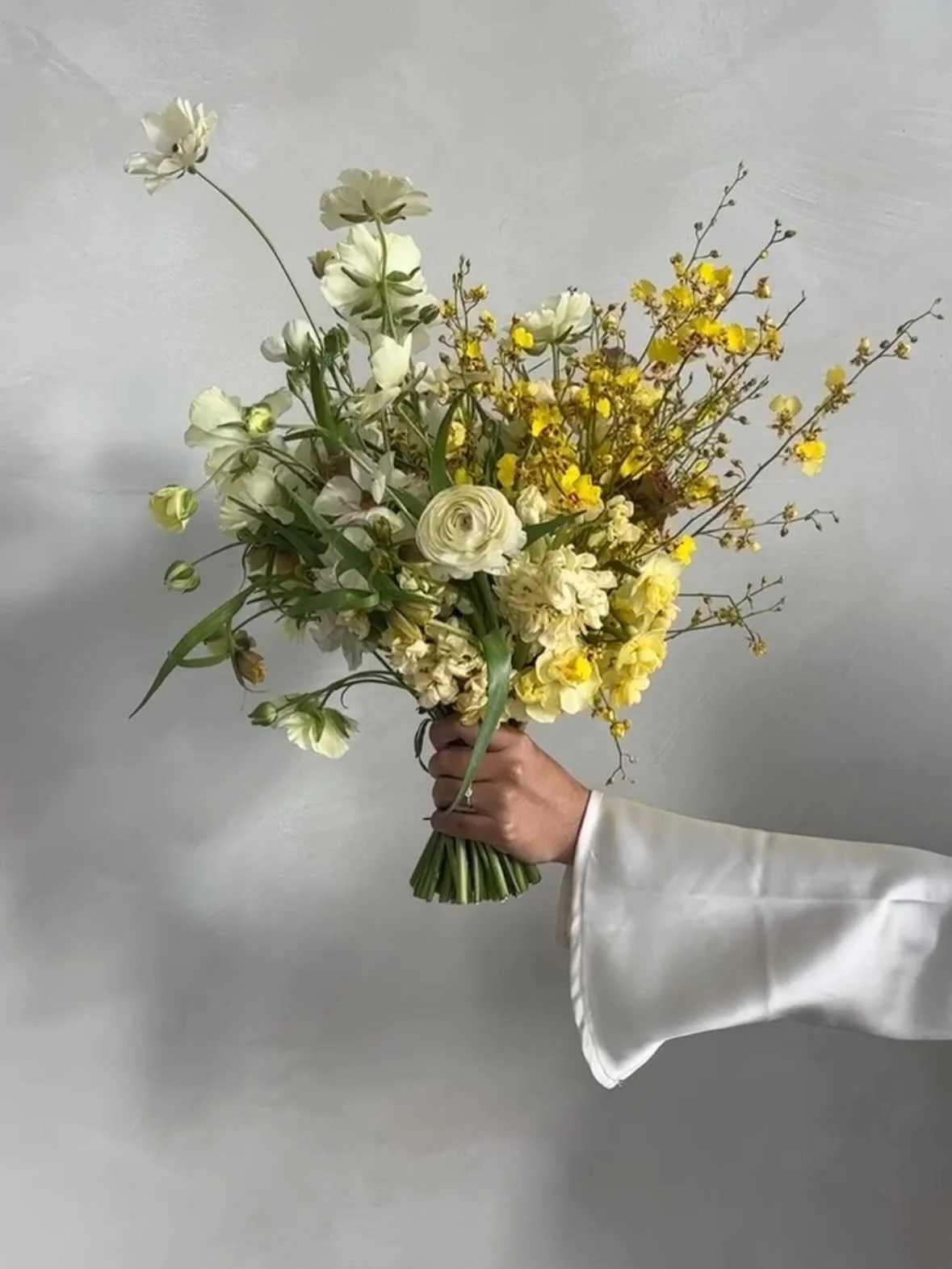 We are dreaming of Spring! 🌼

Styled shoot made possible by our amazing vendor besties 
Photo: @oregonphotoandvideo @korithompsonphoto Florals: @isaflora_design_co Models: @mikeandhaley_ Cake: @_myfavoritecake Stationery: @frsk.designstudio Rentals:
