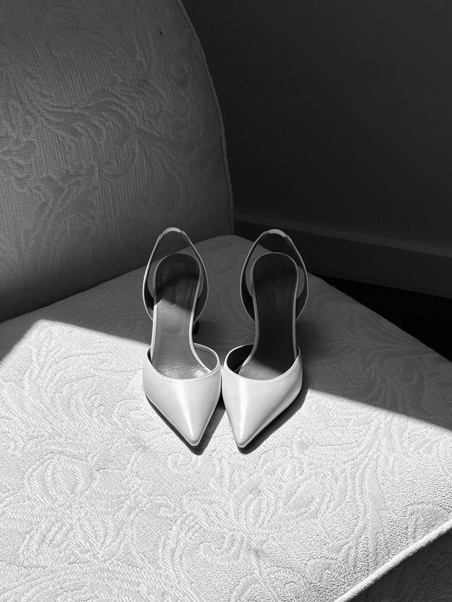 Busy season is almost here and we could not be more excited ✨ Our calendars are filling, our gear is ready, and our hearts are already so invested in every story we get to capture this year. To all of our 2026 brides&hellip; we are counting down the 