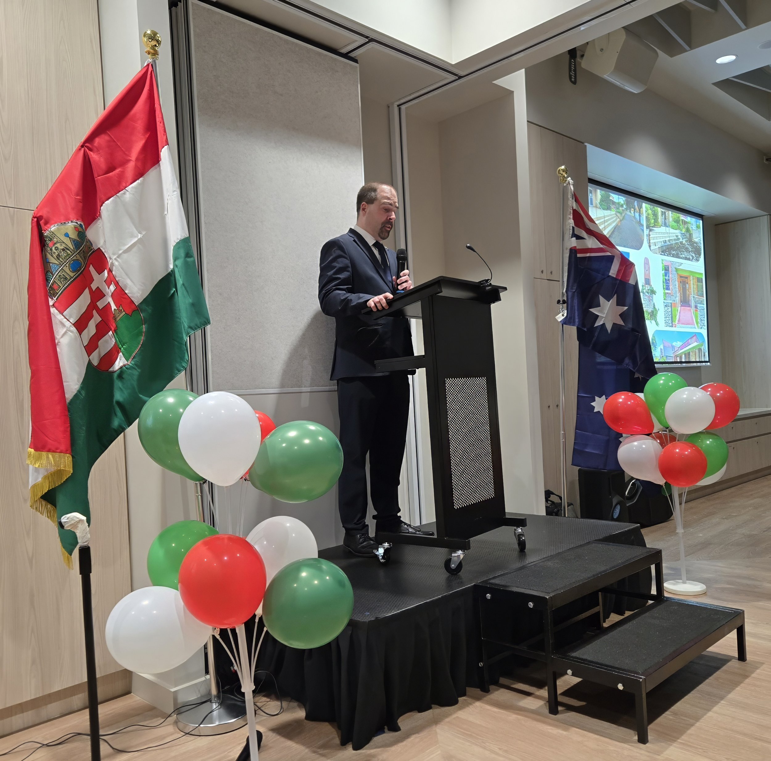 Dr Endre Domaniczky, Head of the Consular Office of Hungary in Melbourne.