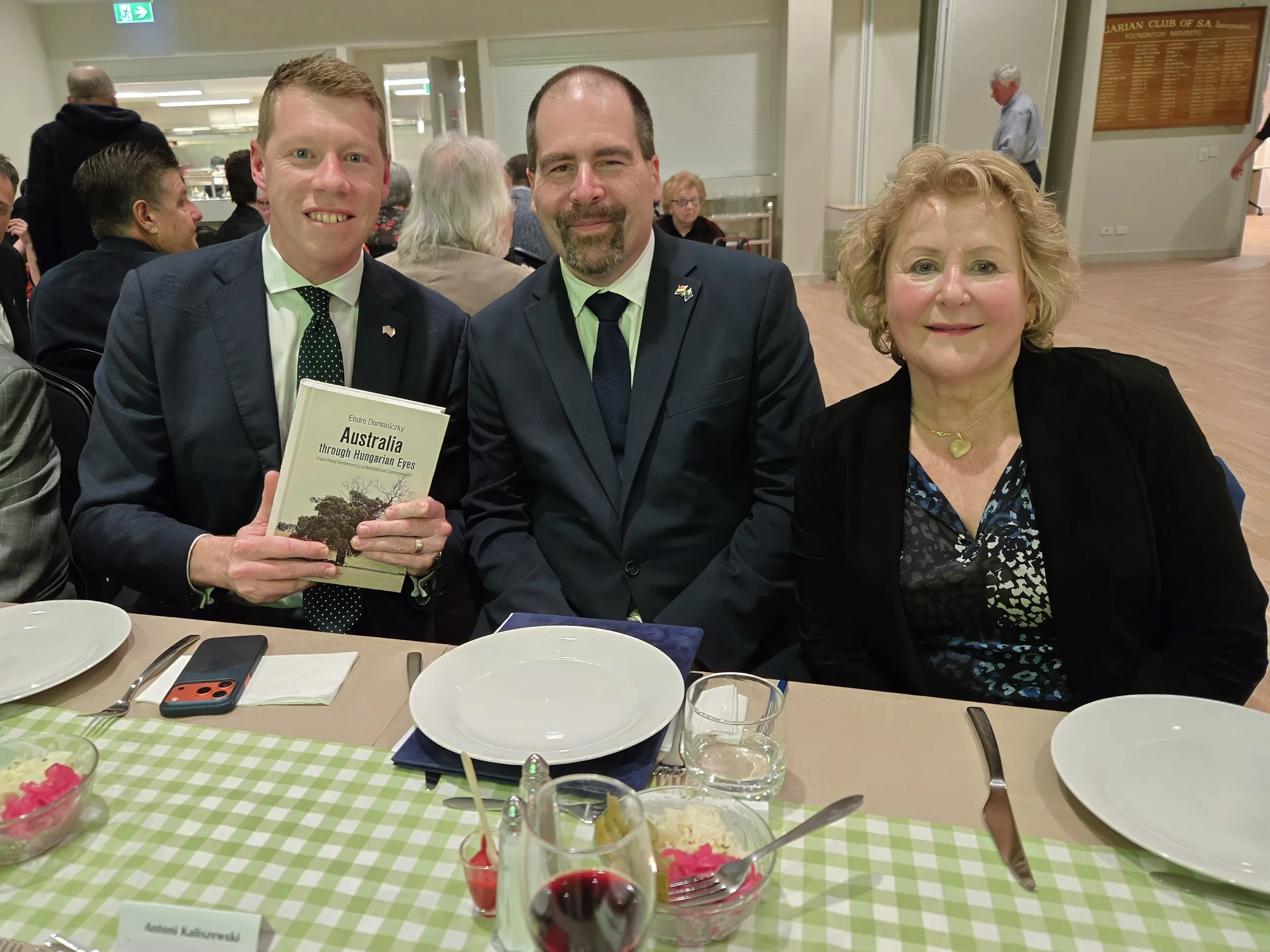 Joe Szakacs MP - Dr Domaniczky - Katalin Tóth.