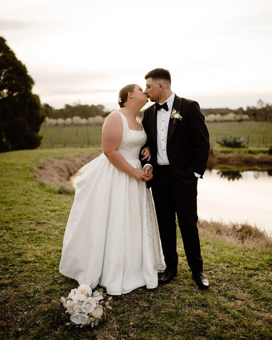 What a day it was for Briony &amp; Jordan at Fergusson Winery on Saturday!!

The weather was amazing, the vibes were high, and the company was next level 🙌

Thanks for having me guys!!

Lovers // @brionypearson &amp; @jordanisonline 
Venue // @fergu
