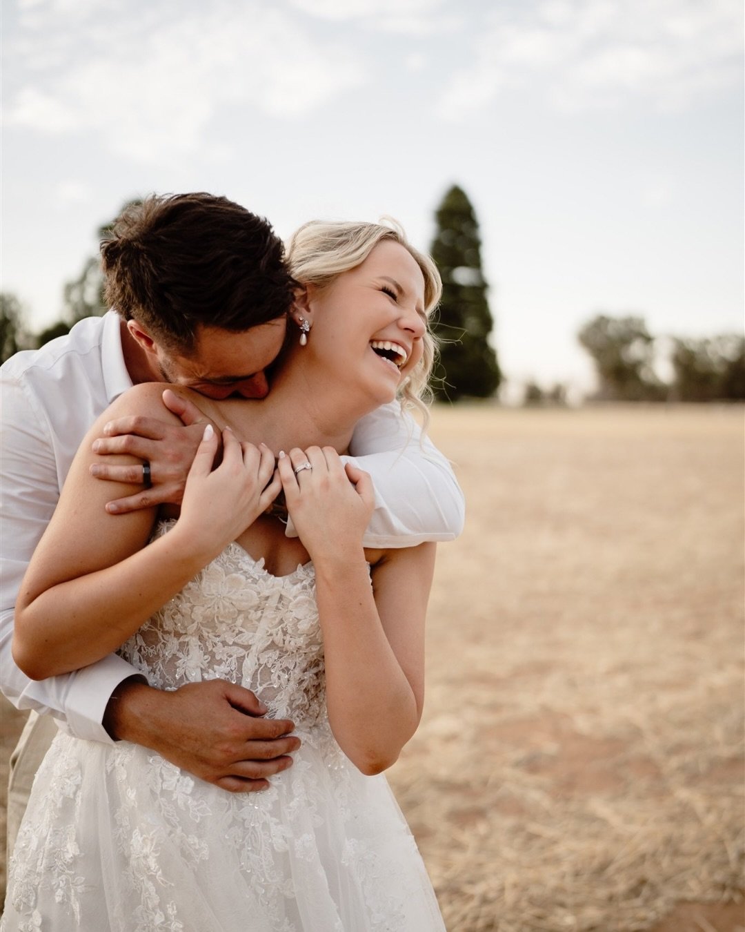 When they just make it look too easy 🤣🫶🏻😍

Lovers // @taylah_edwards &amp; Steven
Venue // @perricootastationevents 
Wedding Dress // @alwaysandforeverbridal_int
Florist // @graceandfloflorals
Videography // @murphyfilm.co 
Content Creator // @so