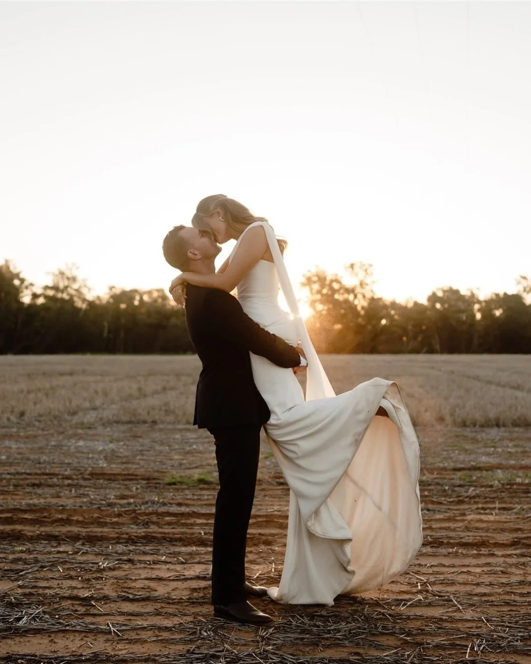What a day for Jimmy &amp; Louise!!
Check out the sunset we got 😍

📷 by Jamie!

Lovers // @louiseproelss &amp; Jimmy
Venue // @perricootastationevents 
Dress // @kyhastudios 
Videographer // @driscoll_creative