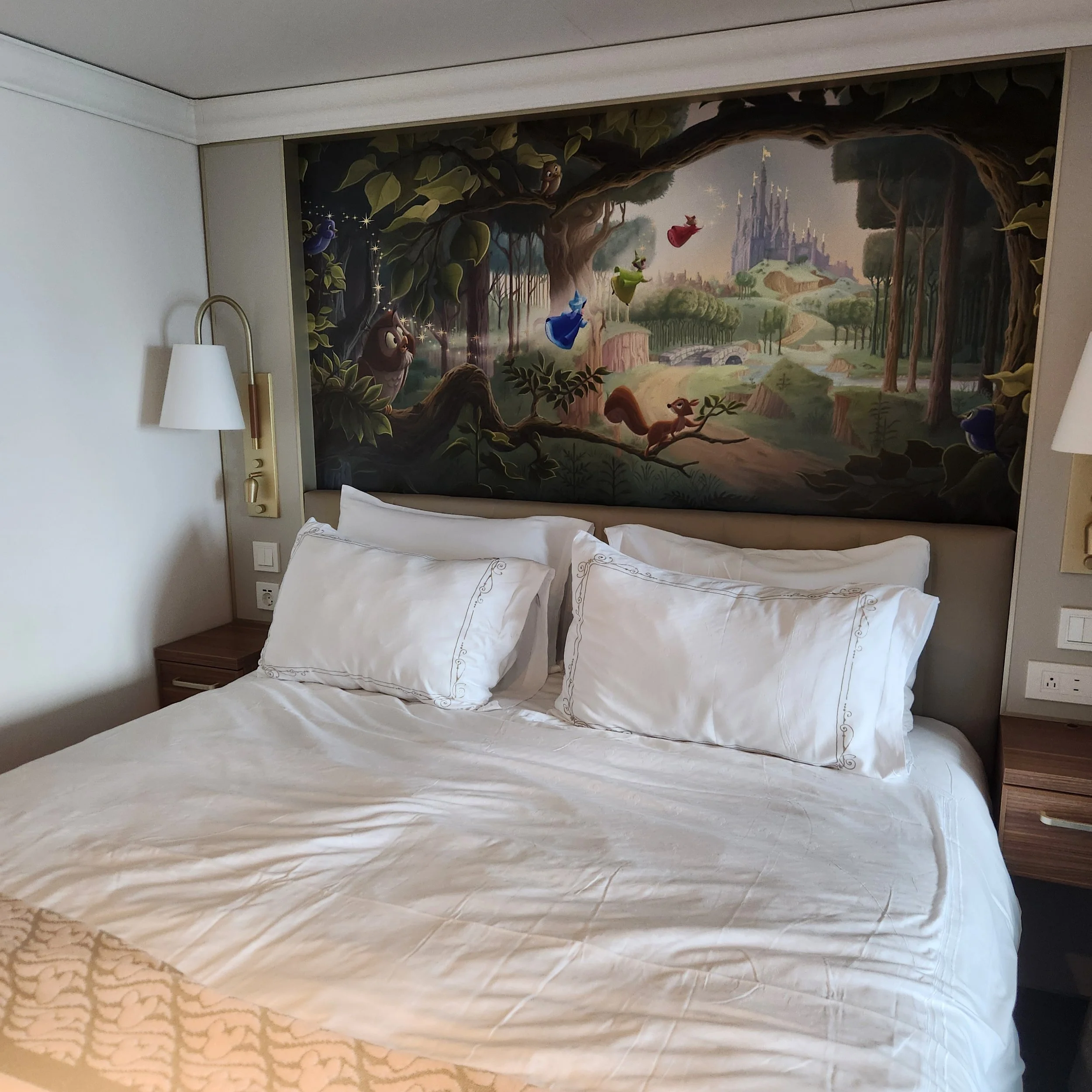 Disney Wish Stateroom 9068 Tour: Deluxe Family Oceanview Stateroom with Verandah