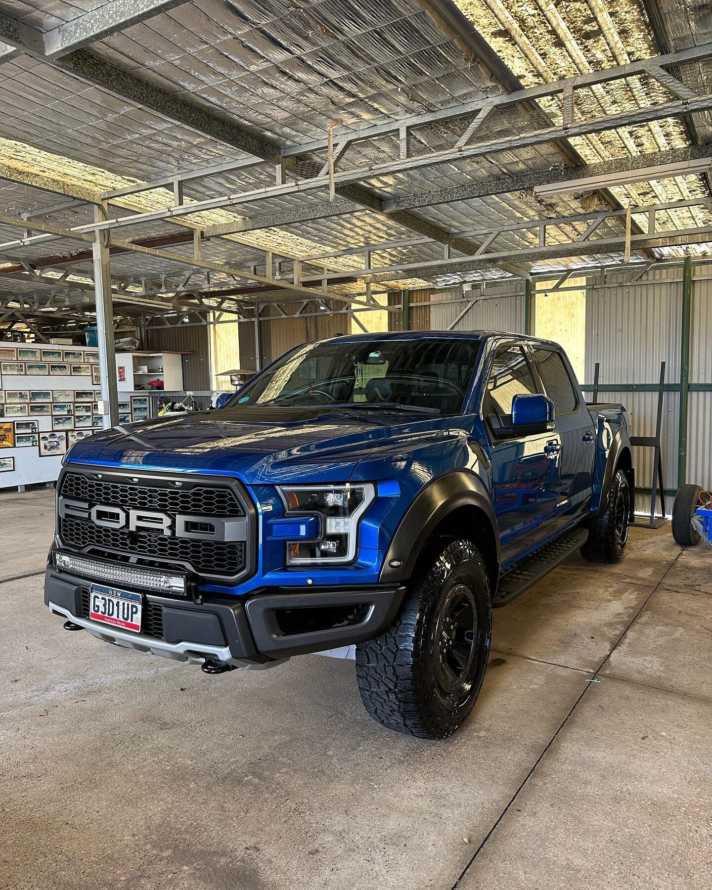 FORD F-150 RAPTOR 🇱🇷

Pre- Sale cleanup completed for our customer out in Cobbity last week.

If you&rsquo;re interested in leveling up your driving experience Dm me for more details 👌

#ford #fordf150 #raptor #fordraptor #detailing #carwash