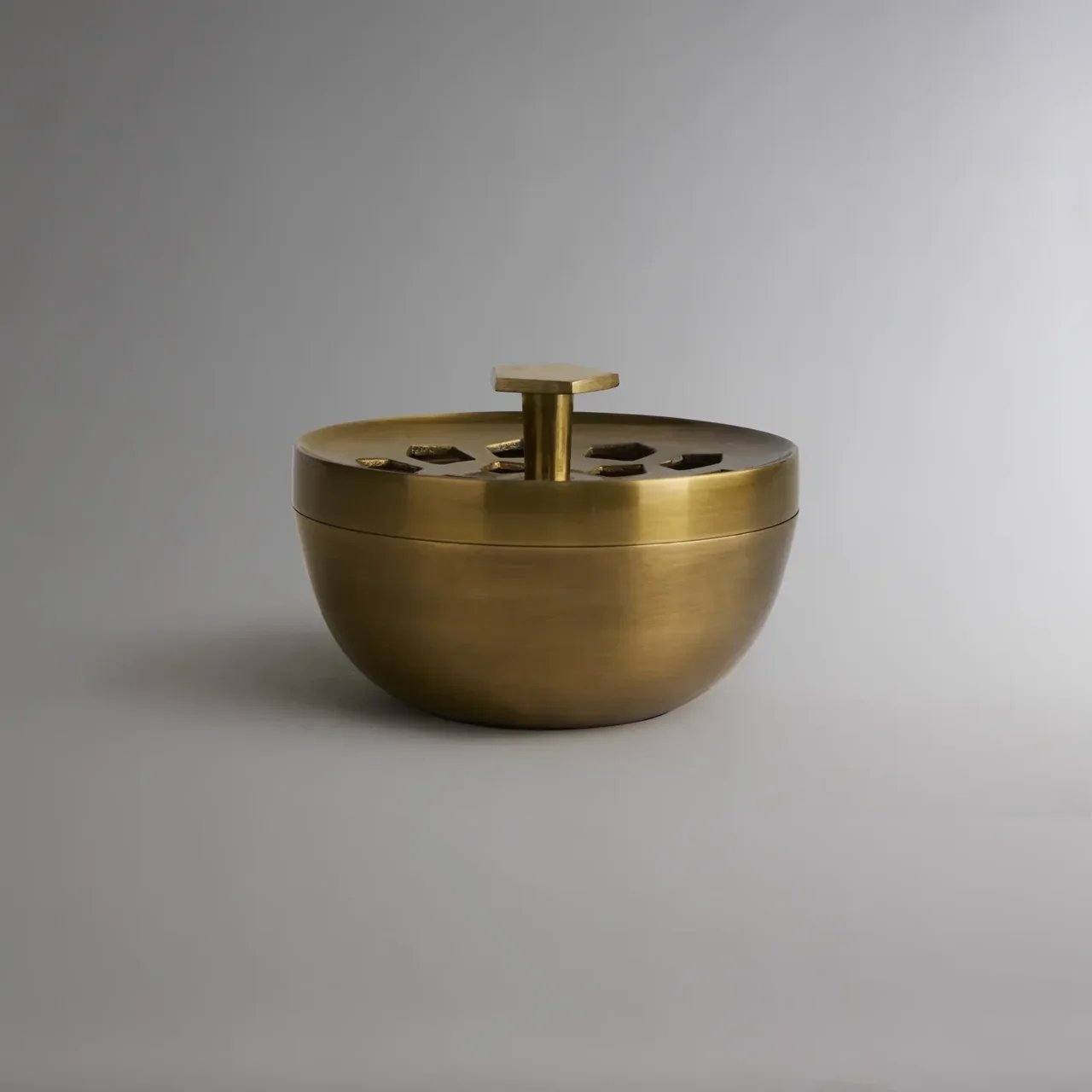 THE TENDED FORM COLLECTION | 
PENTA Vase