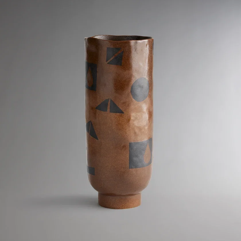 THE NARRATIVE ARC COLLECTION |
GLYPH Vase Tall