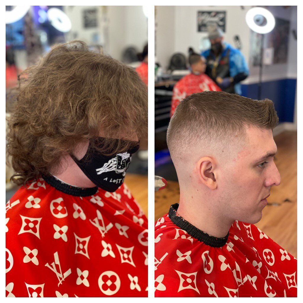 Big time transformation.. Brought this guy back to life!! Hit me up for an appointment 💈🔪✂️ ✅ 📓 🗓 #blendz401💈 
#barber #barberlife #barberlove #barbershop #barberhustle #barberhub #fresh #freshcut #clean #quarentineclean #backinbusiness #wahl #a
